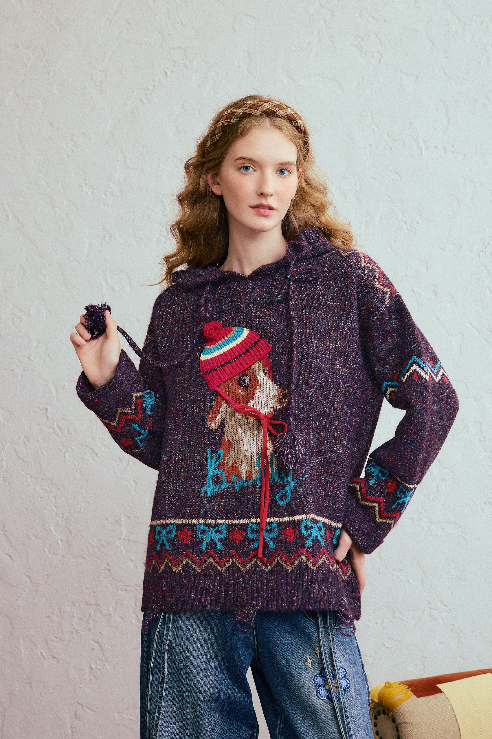 Retro hooded knitted sweater