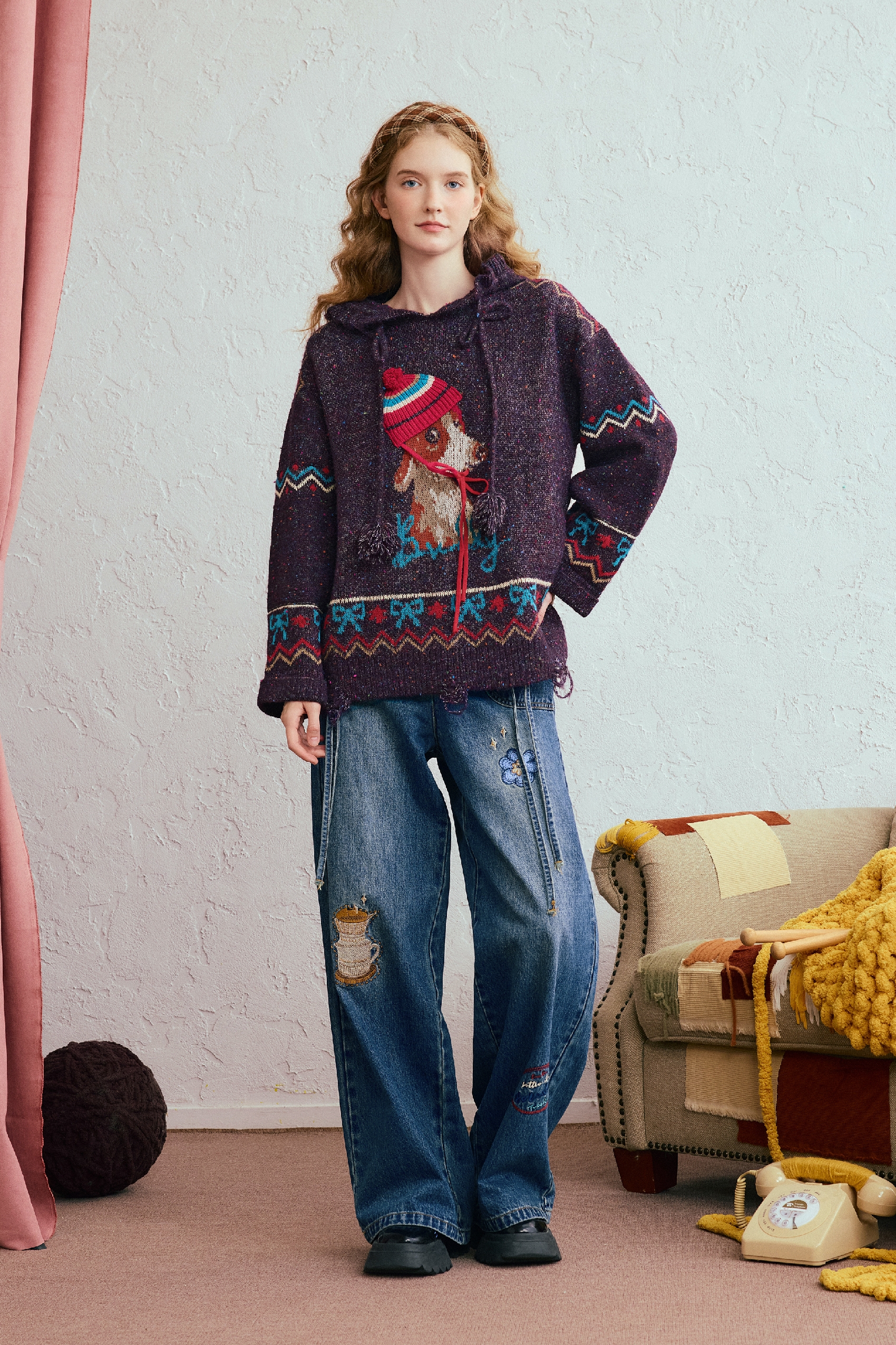 Retro hooded knitted sweater