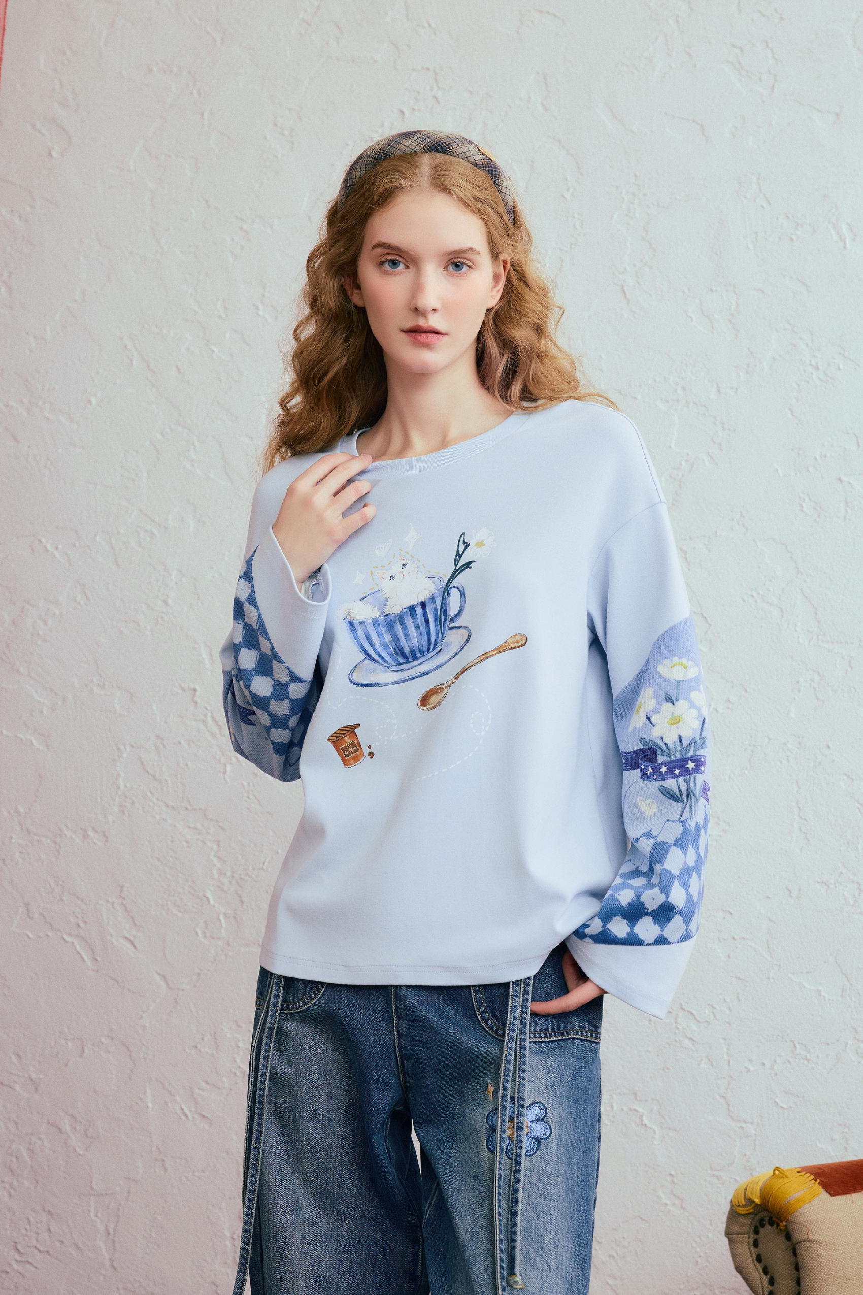 Loose-fitting long-sleeved base layer T-shirt