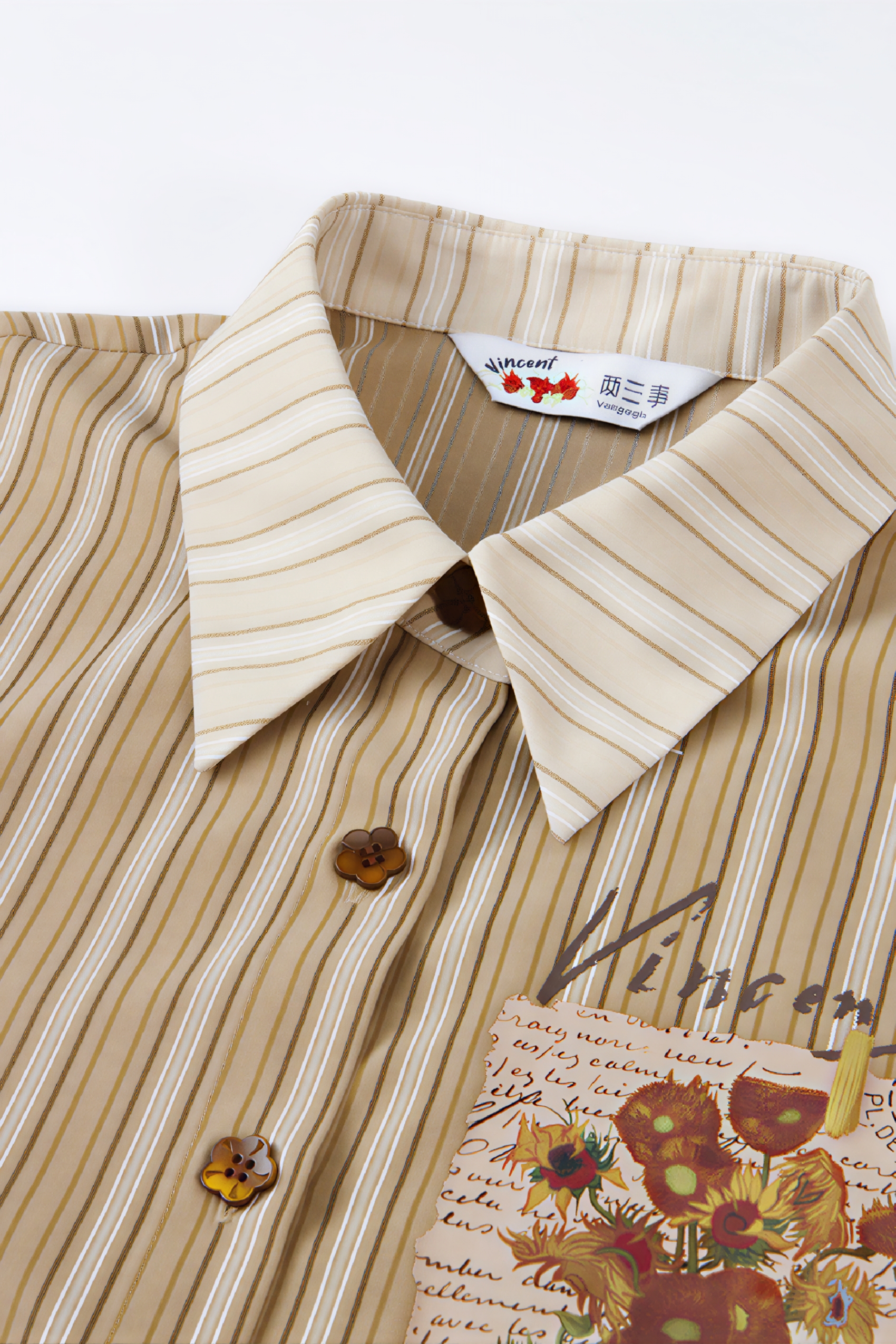 Very stylish long-sleeved shirt