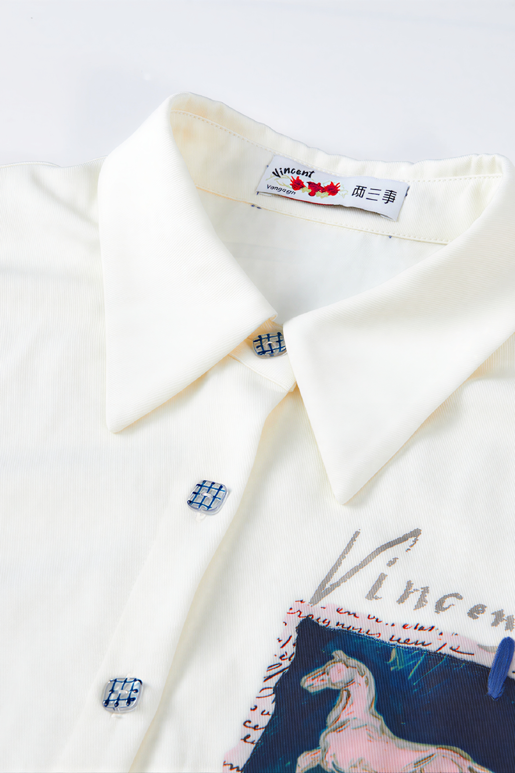 Very stylish long-sleeved shirt