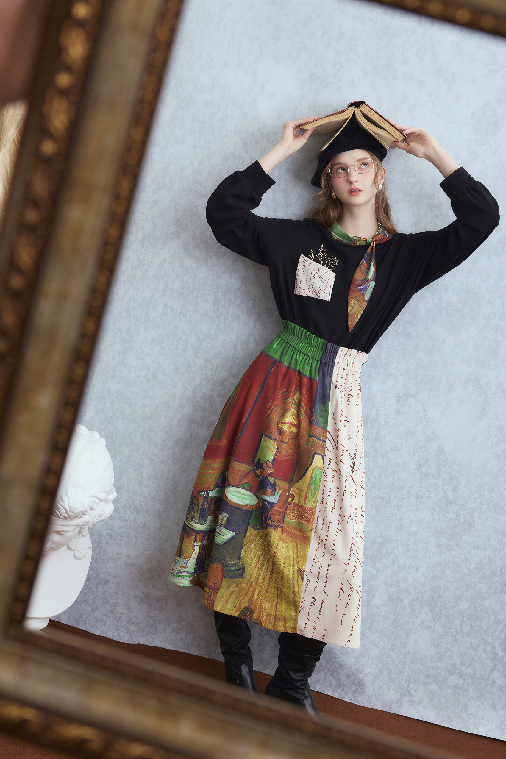 Van Gogh-Inspired Designer Relaxed Sweatshirt Top