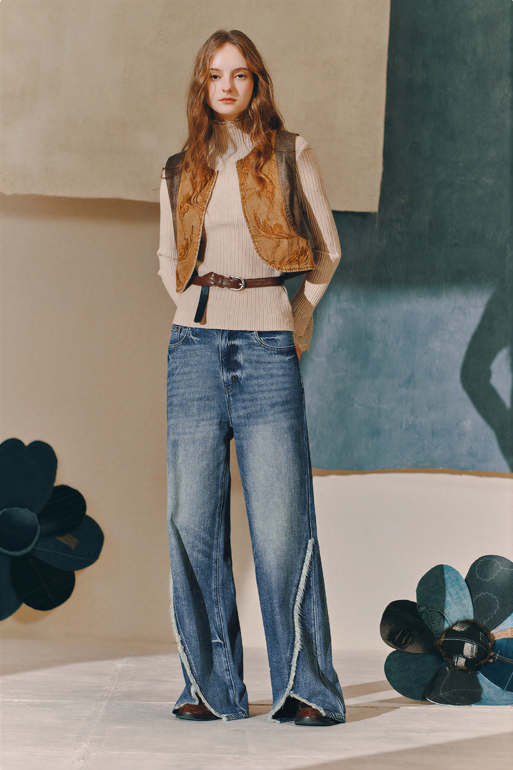 Van Gogh-Inspired High-Waisted Relaxed Jeans