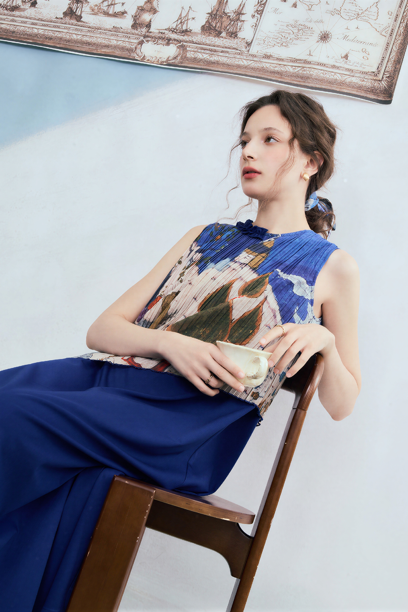 Artistic Sleeveless Designer Dress