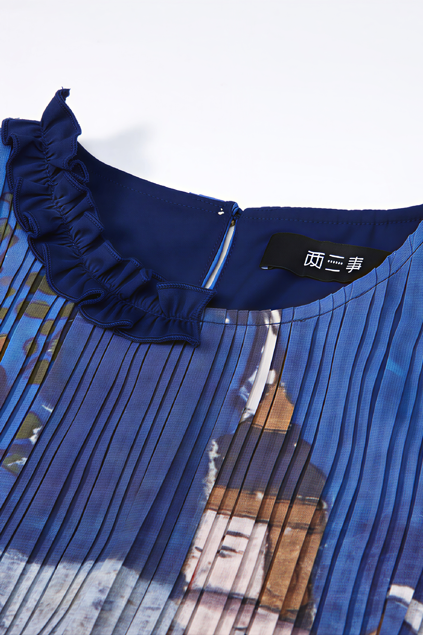 Artistic Sleeveless Designer Dress