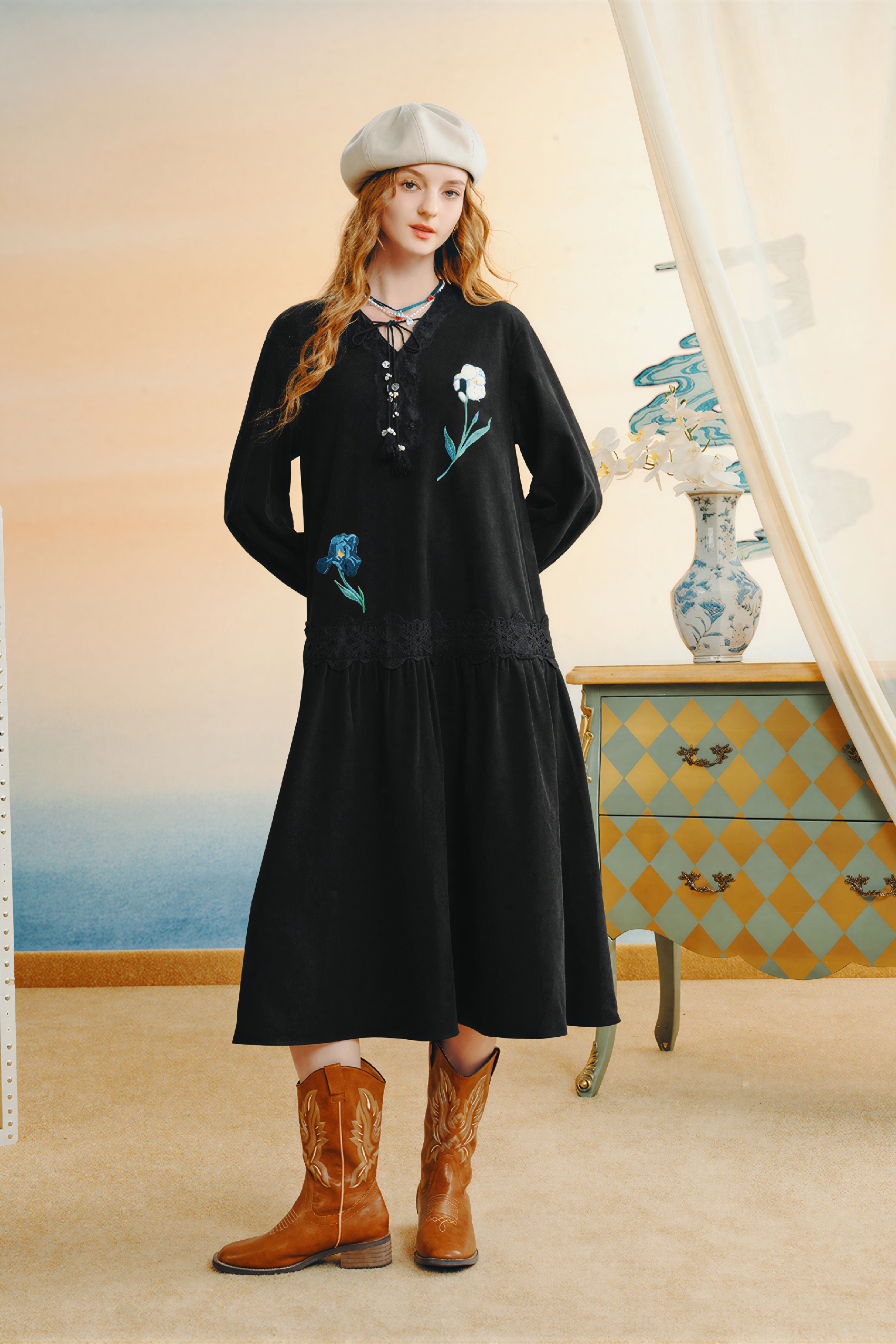 Van Gogh-Inspired Black Lace Autumn Dress