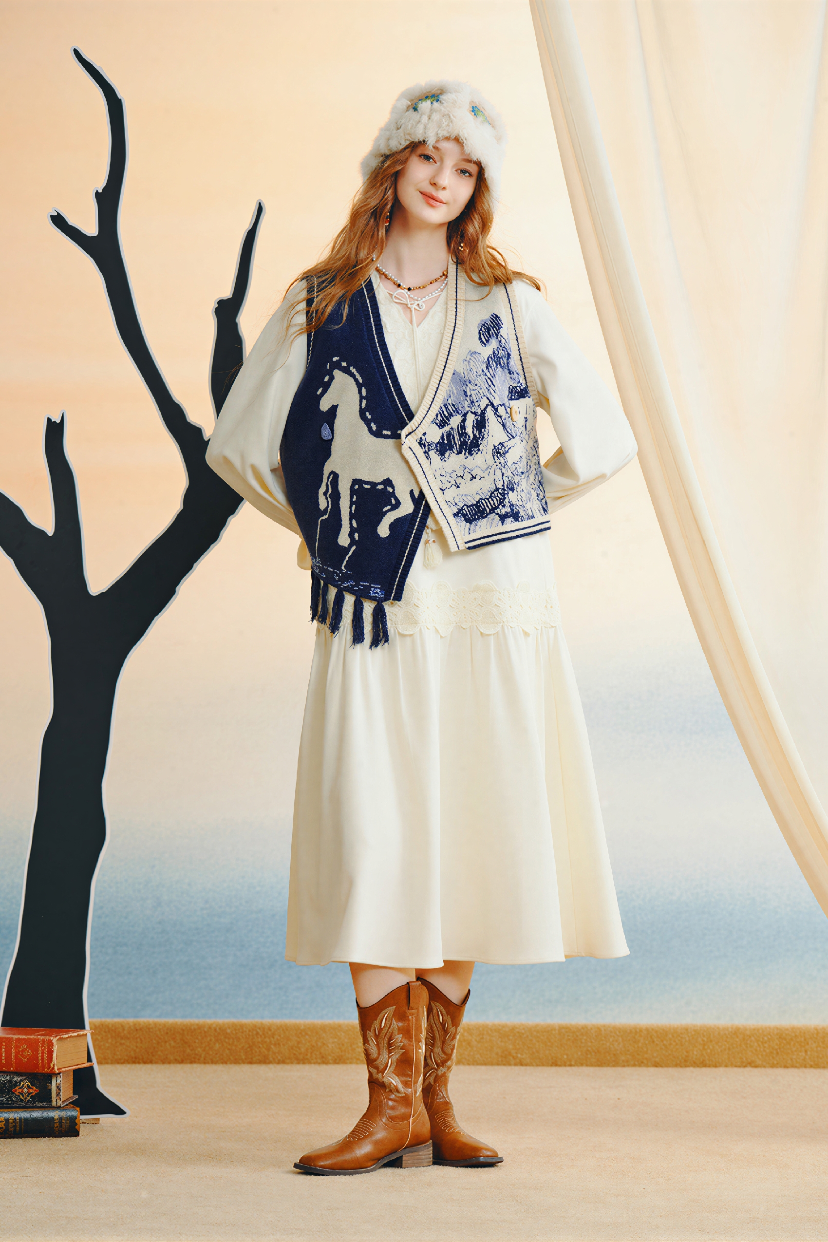 Van Gogh-Inspired Black Lace Autumn Dress