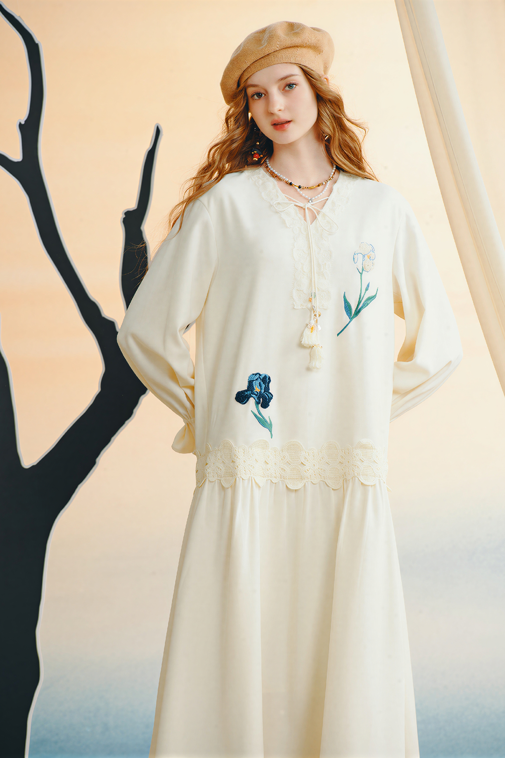 Van Gogh-Inspired Black Lace Autumn Dress