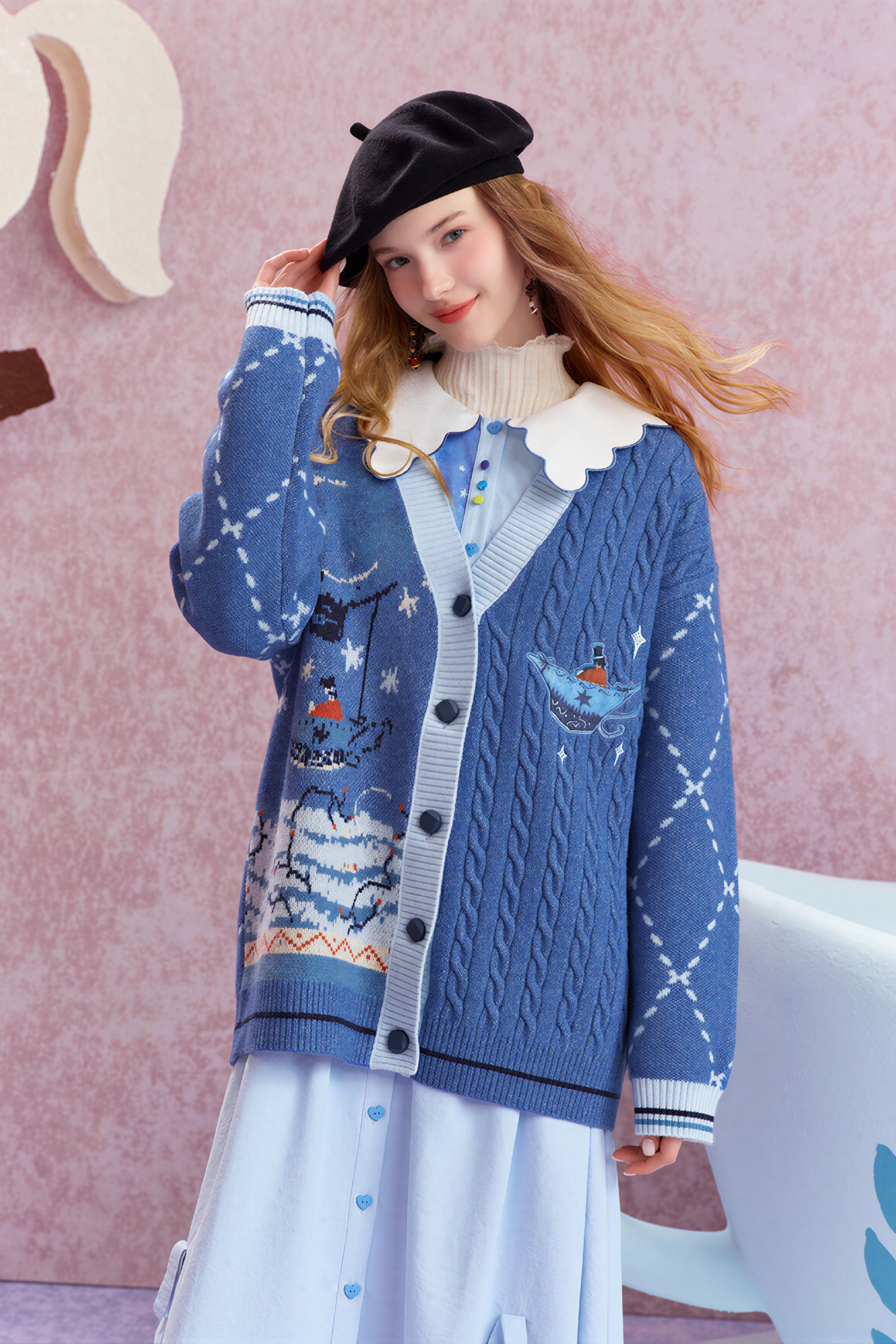 Jacquard blue V-neck knitted cardigan