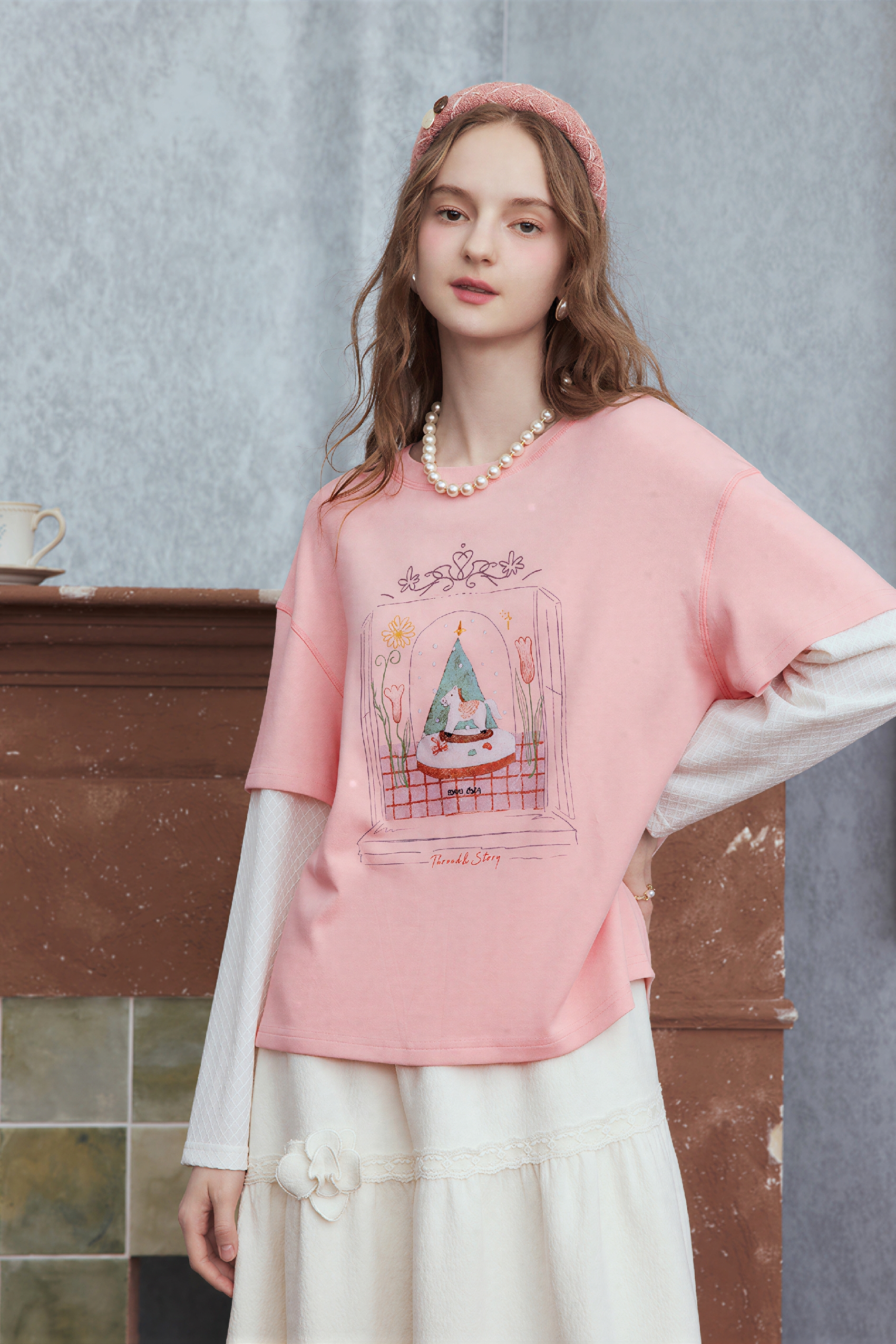 ヴィンテージプリントのフェイクレイヤードTシャツ