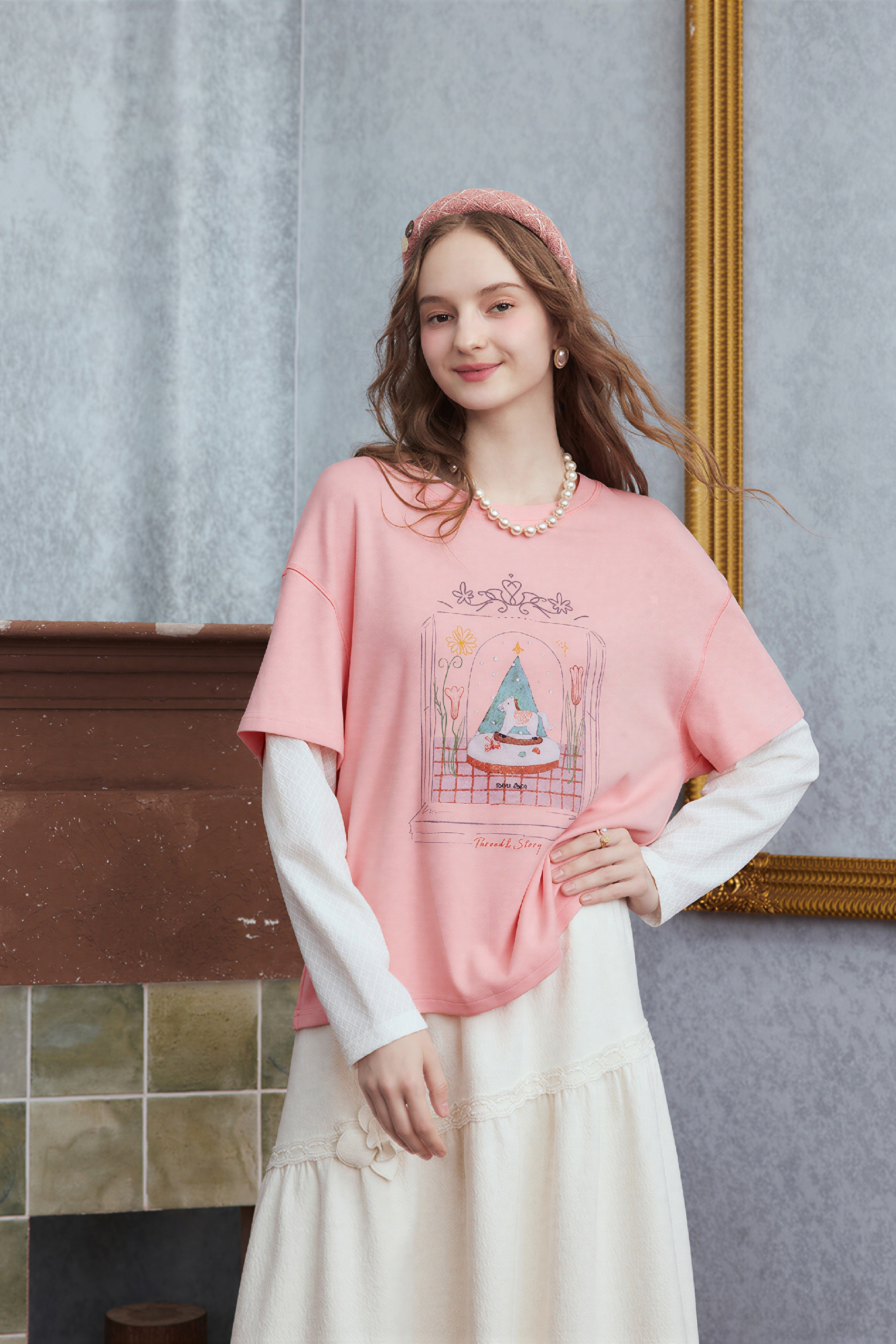 ヴィンテージプリントのフェイクレイヤードTシャツ