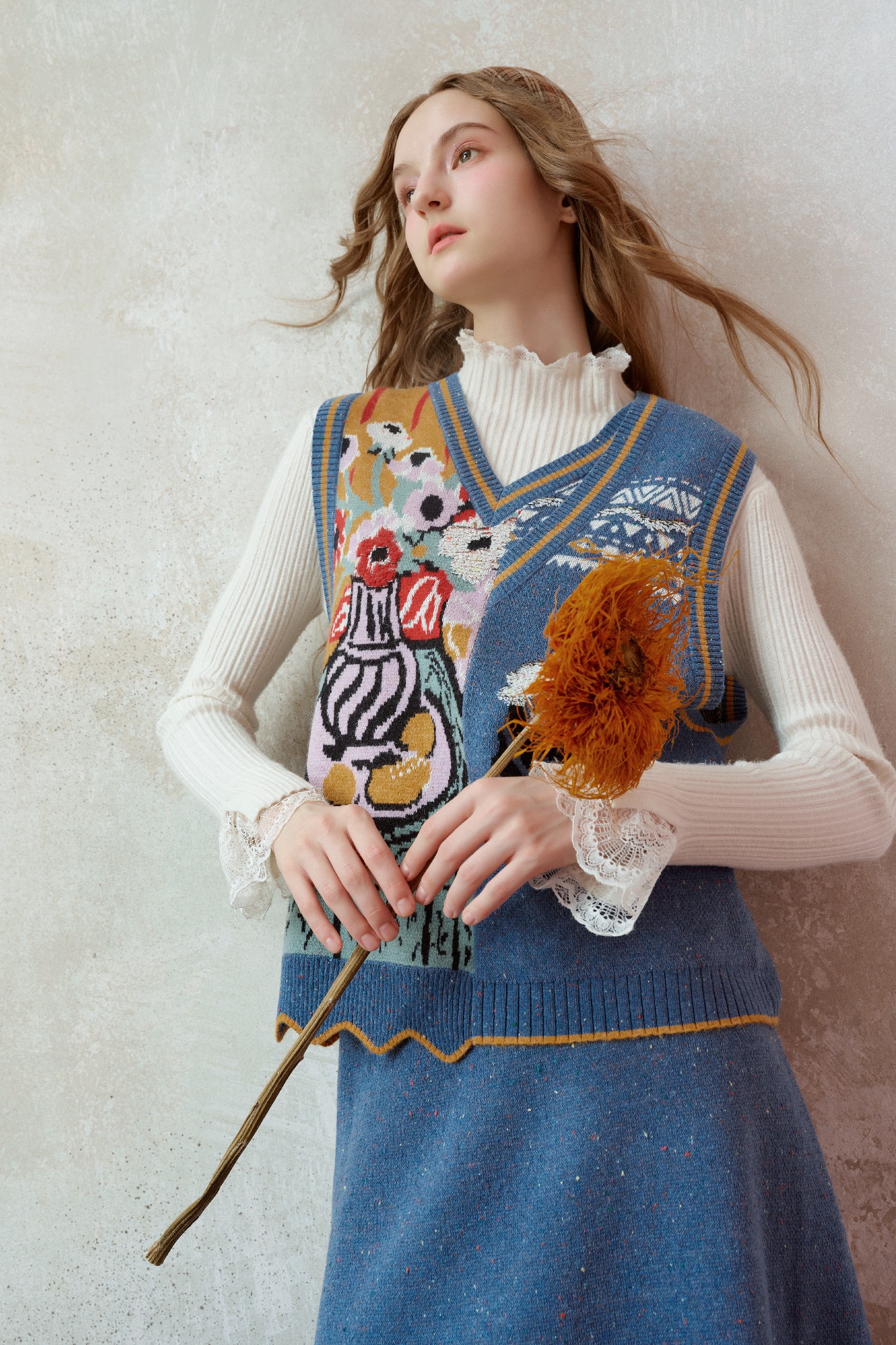 Knitted vest and skirt two-piece set