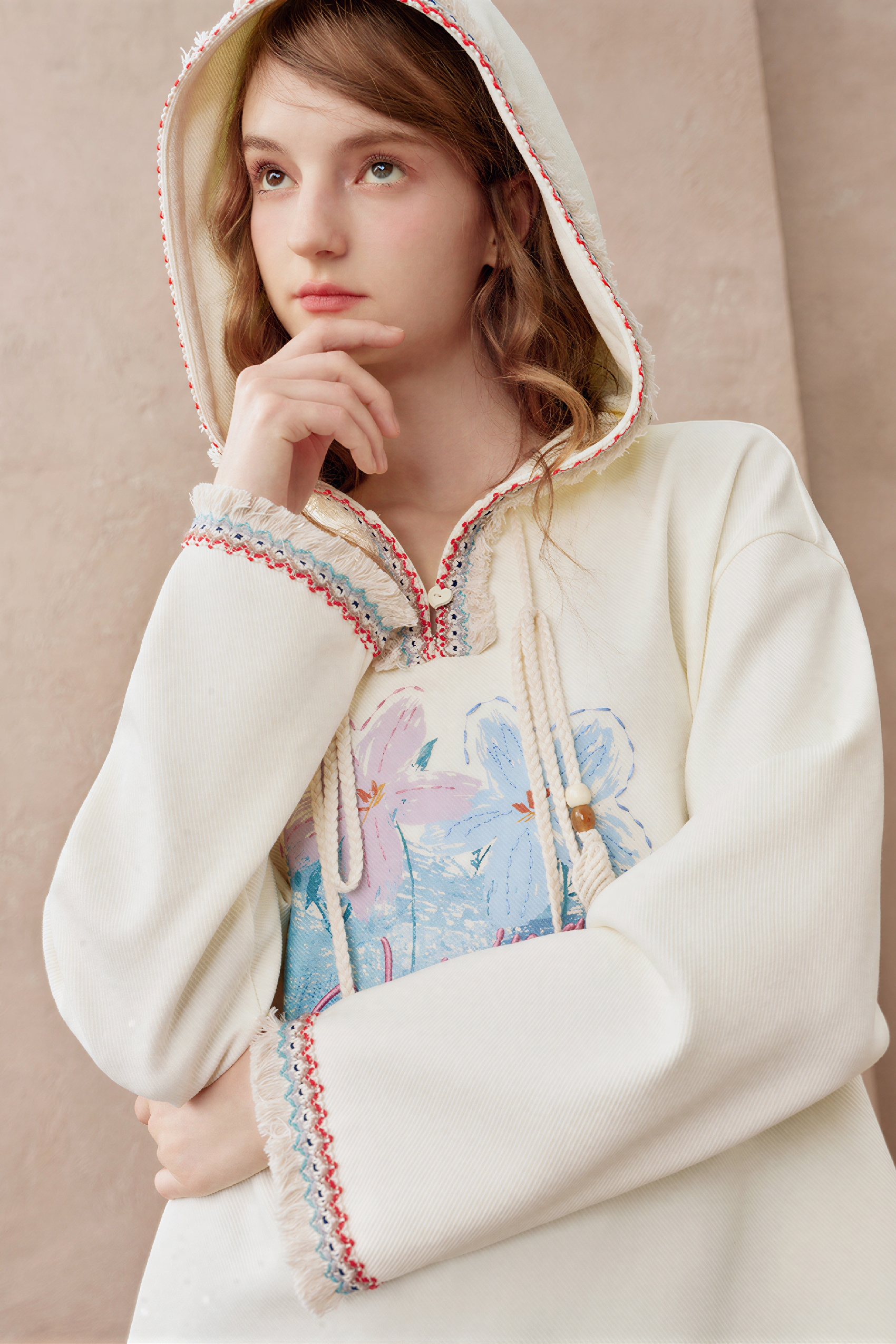 Hooded Relaxed White Sweatshirt