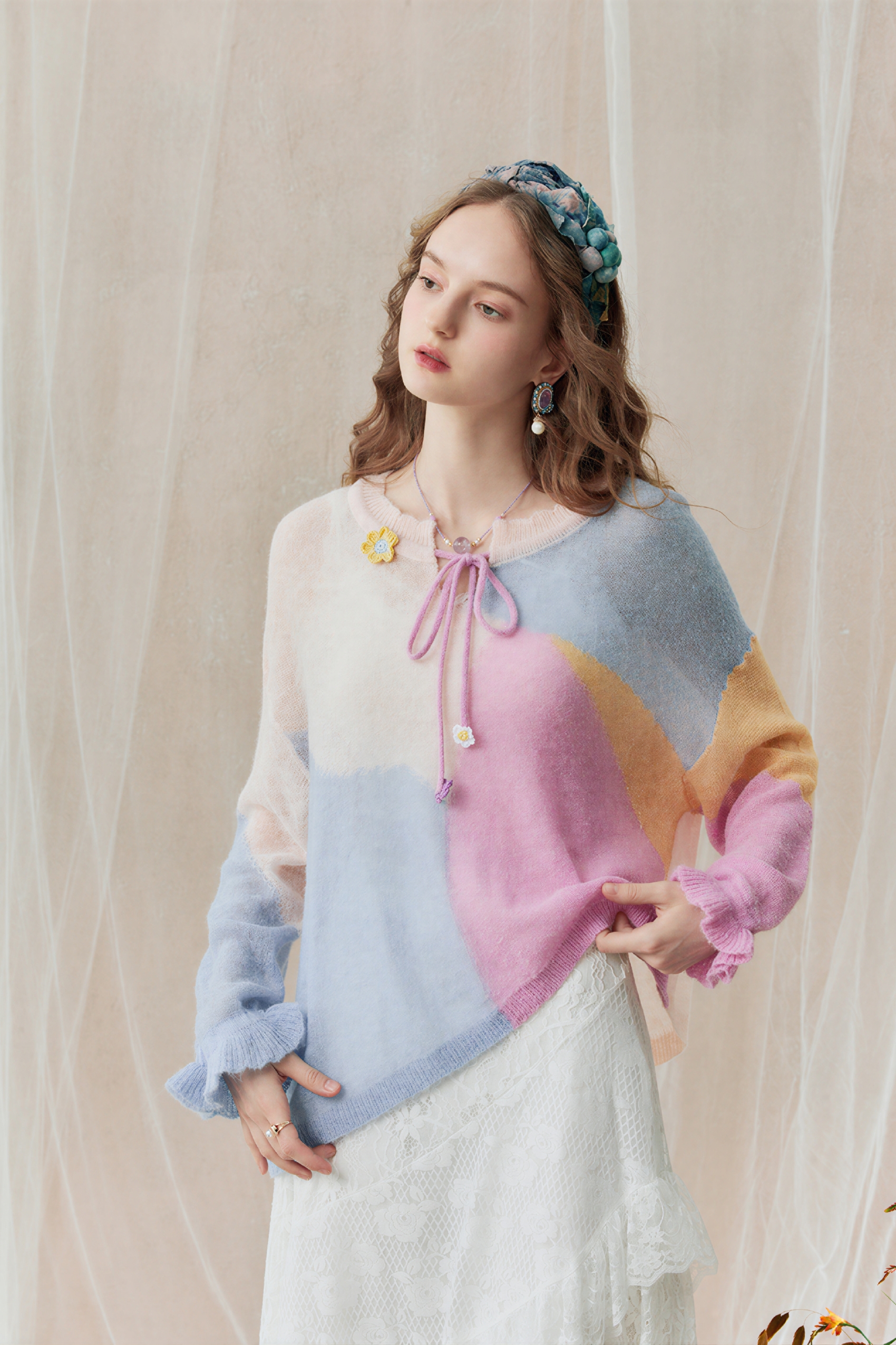 Color-blocked knitted top