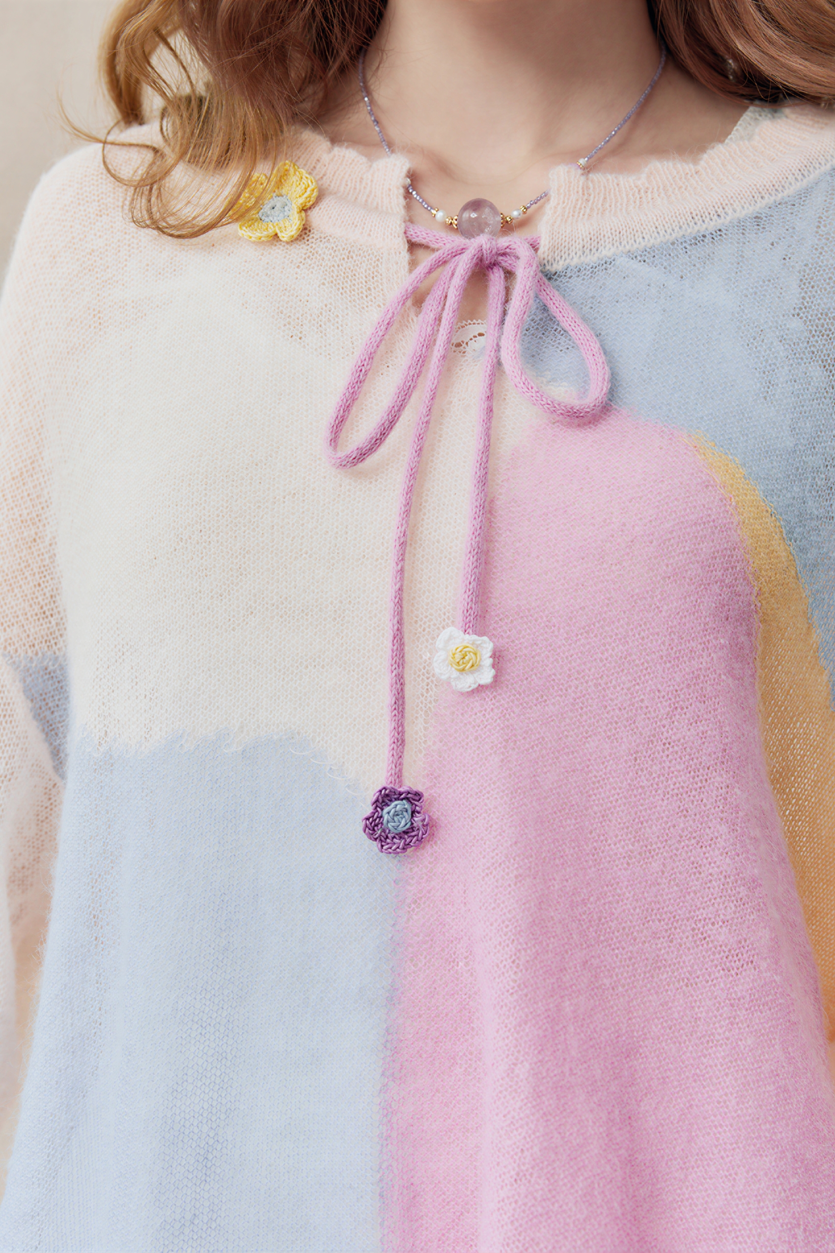 Color-blocked knitted top