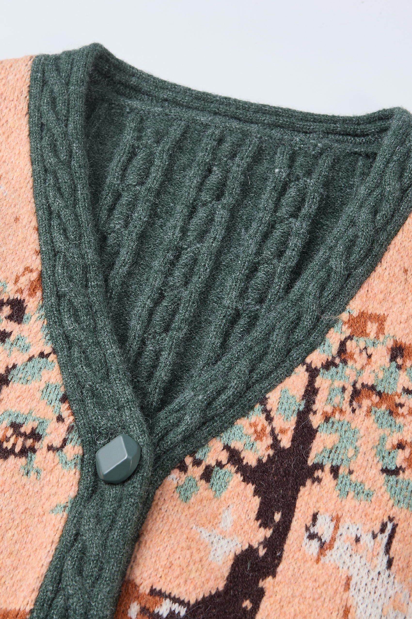 Vintage jacquard sleeveless knitted cardigan