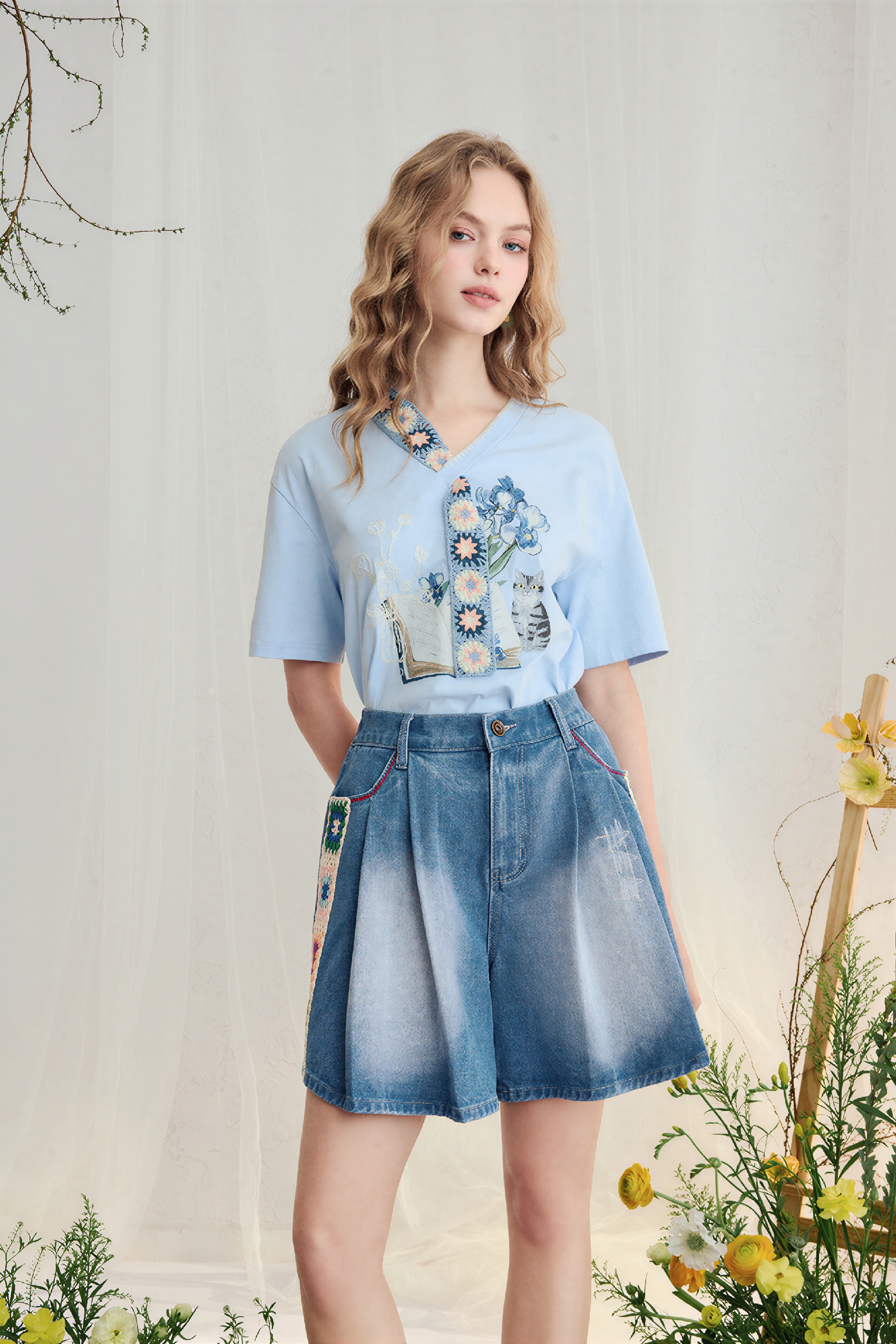 Lightweight High-Waisted Wide-Leg Jeans