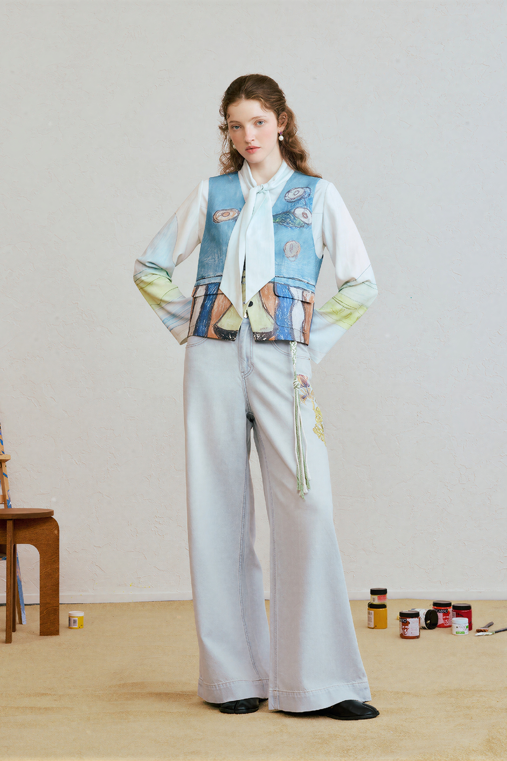 Light Wash Printed Wide-Leg Jeans