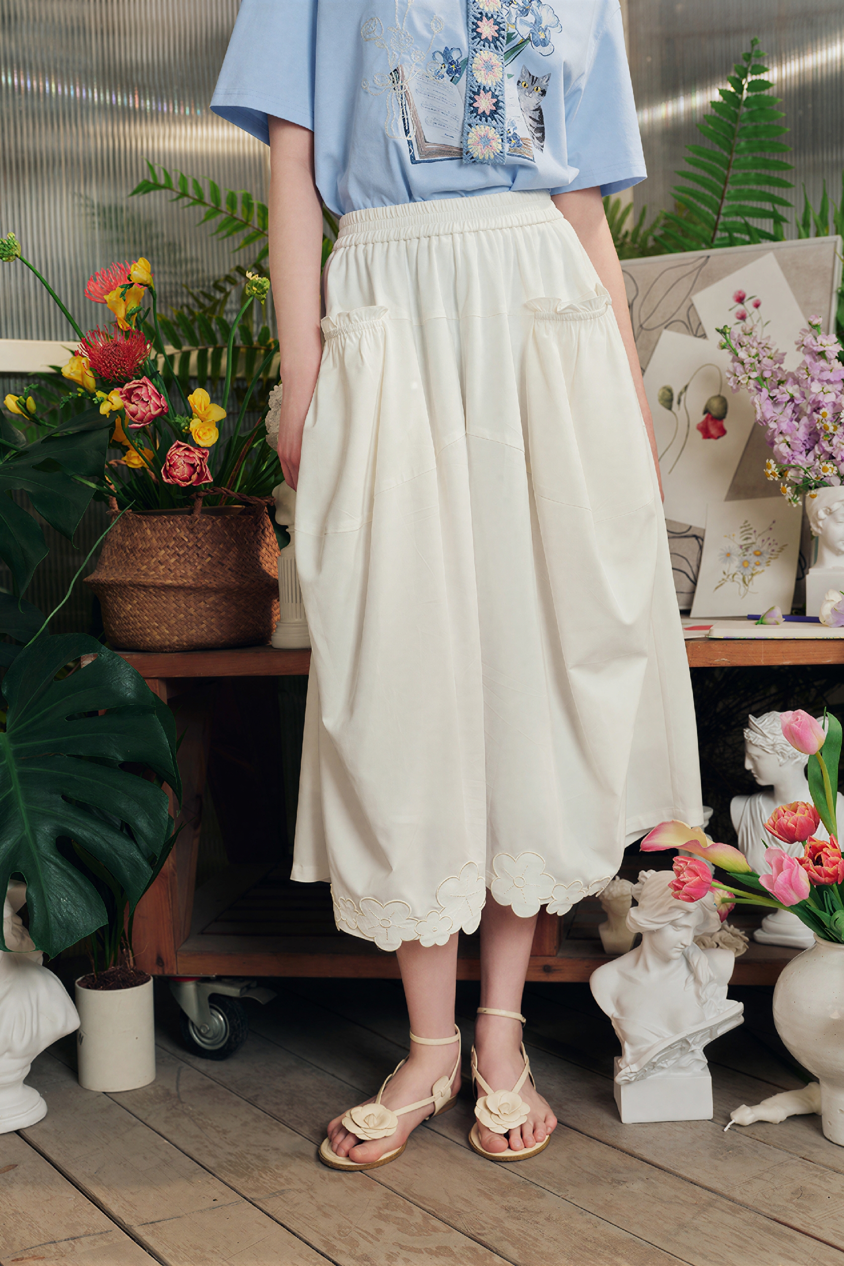 White Relaxed-Fit Casual Wide-Leg Pants