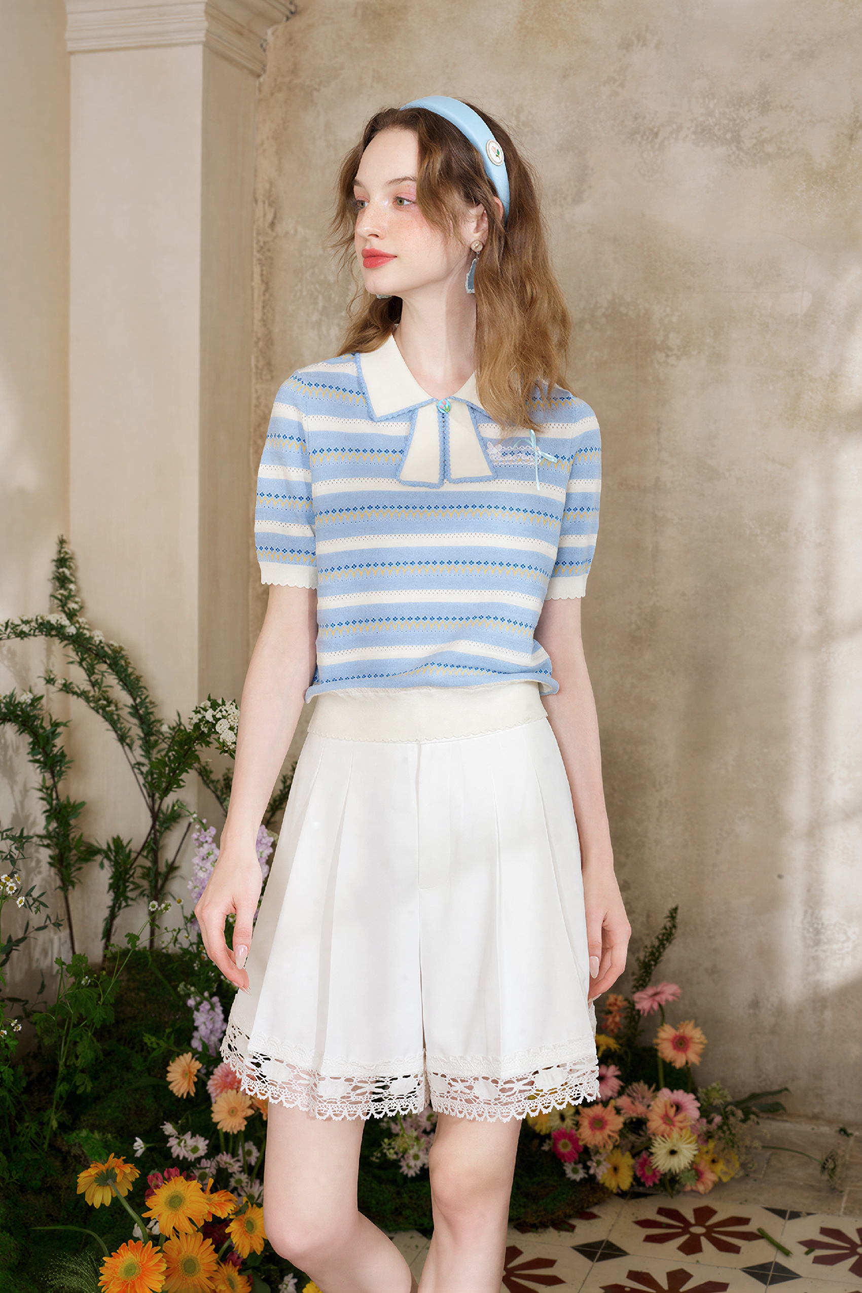 White A-Line Lace Detail Shorts