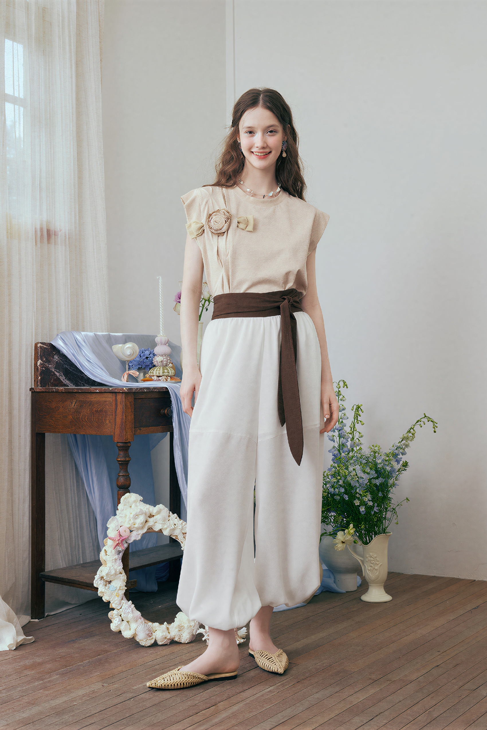 White Color-Block Balloon Pants