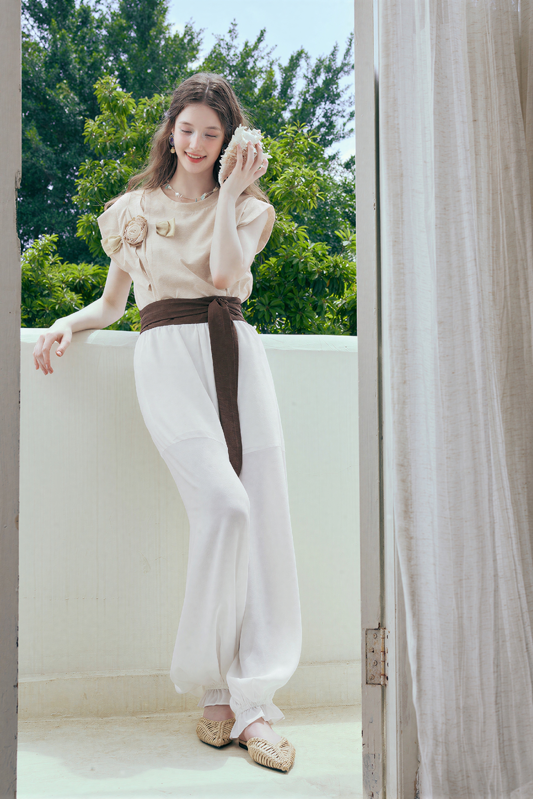 White Color-Block Balloon Pants