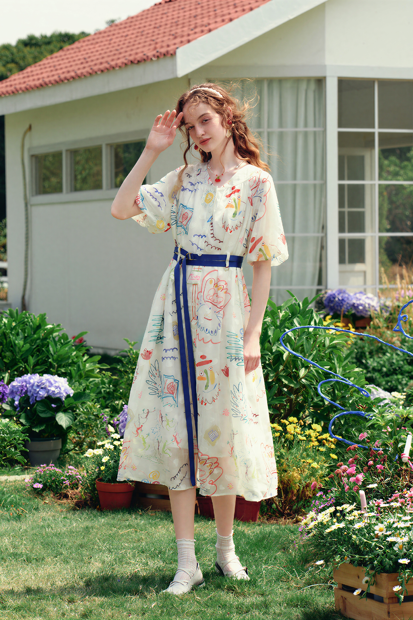 Waist-Defining Short-Sleeve Slimming Dress