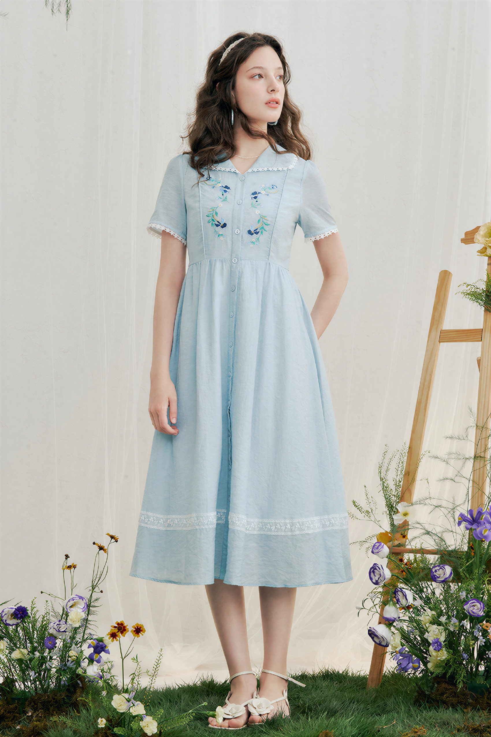 Van Gogh-Inspired Lace-Trim  Dress