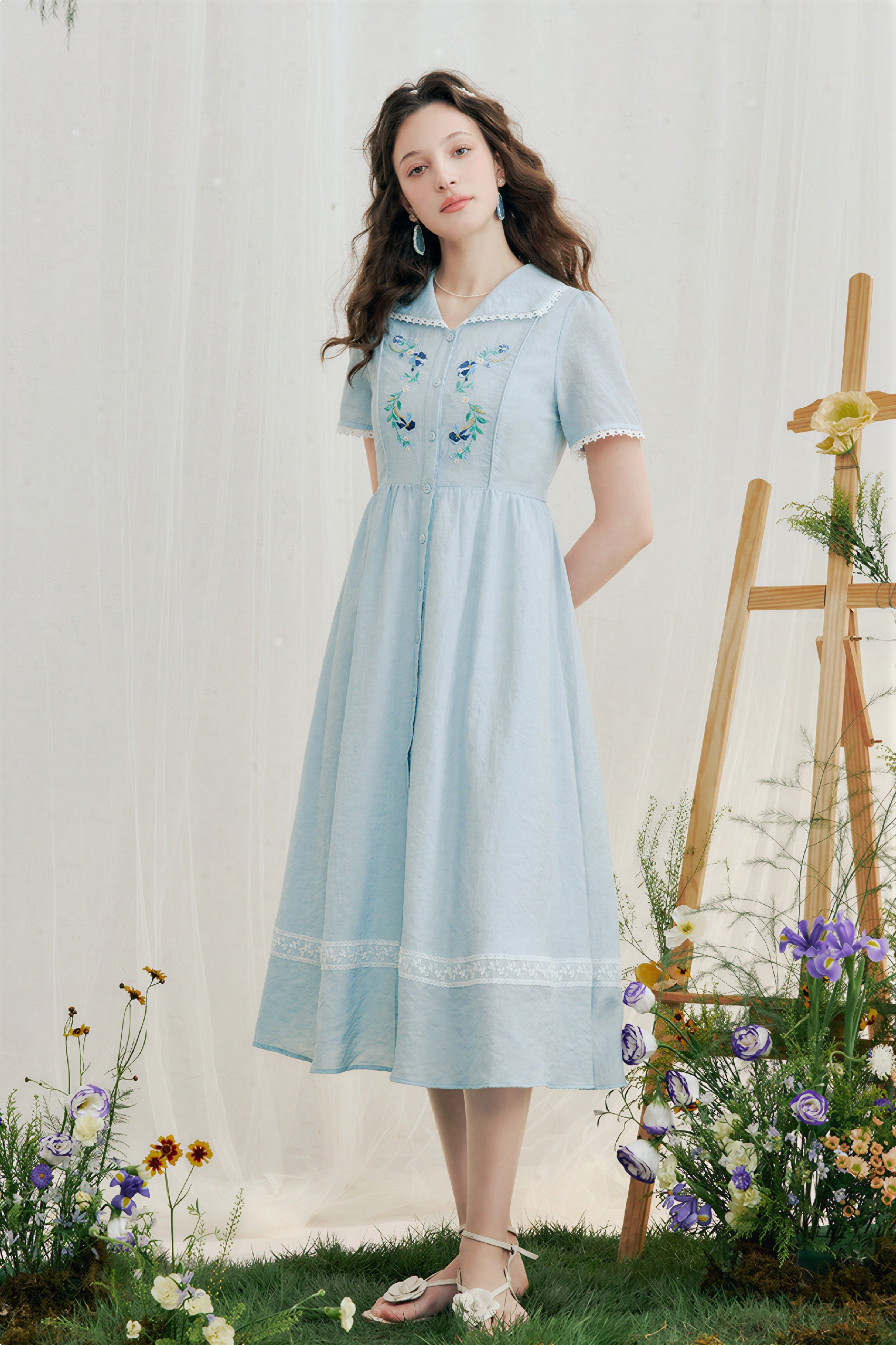 Van Gogh-Inspired Lace-Trim  Dress