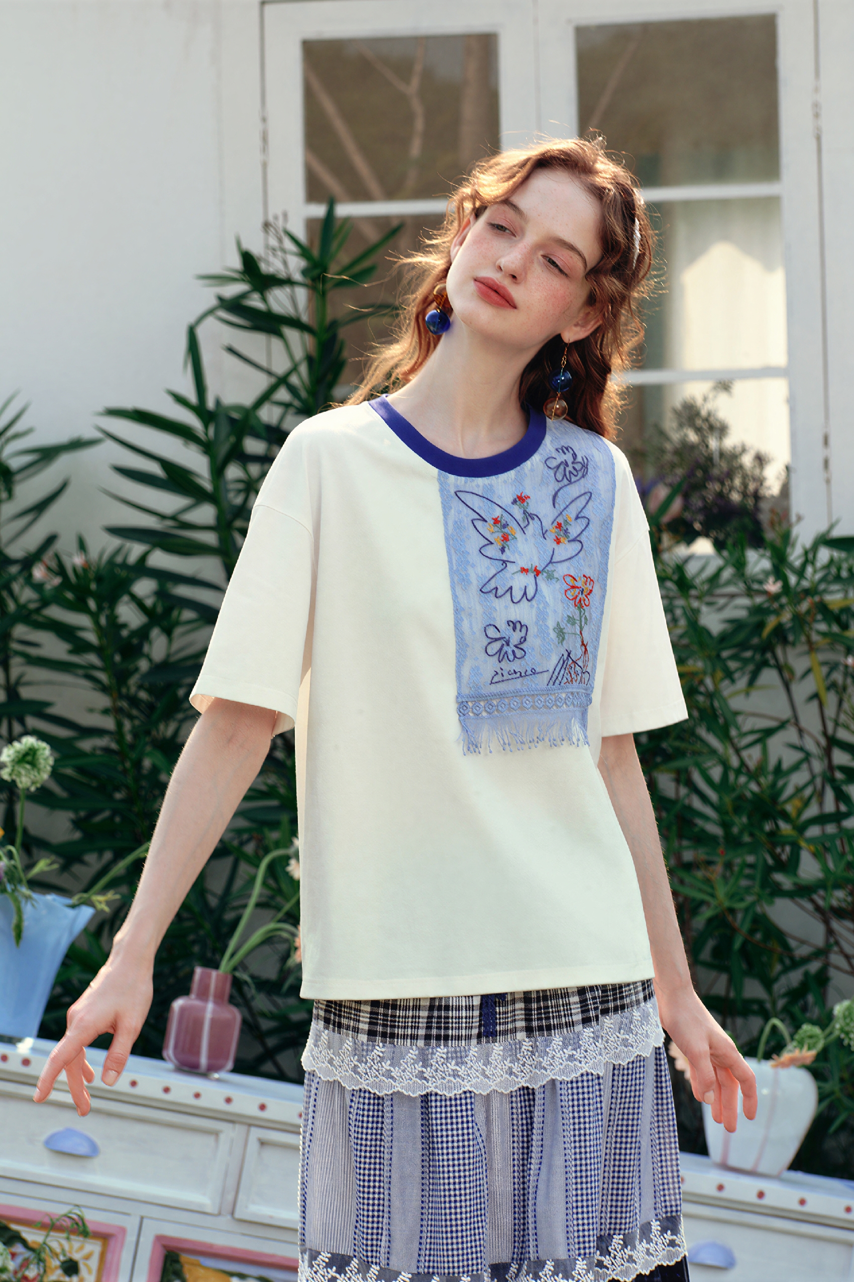 Vintage Artistic Embroidered T-Shirt | LYONSENS Women's Fashion
