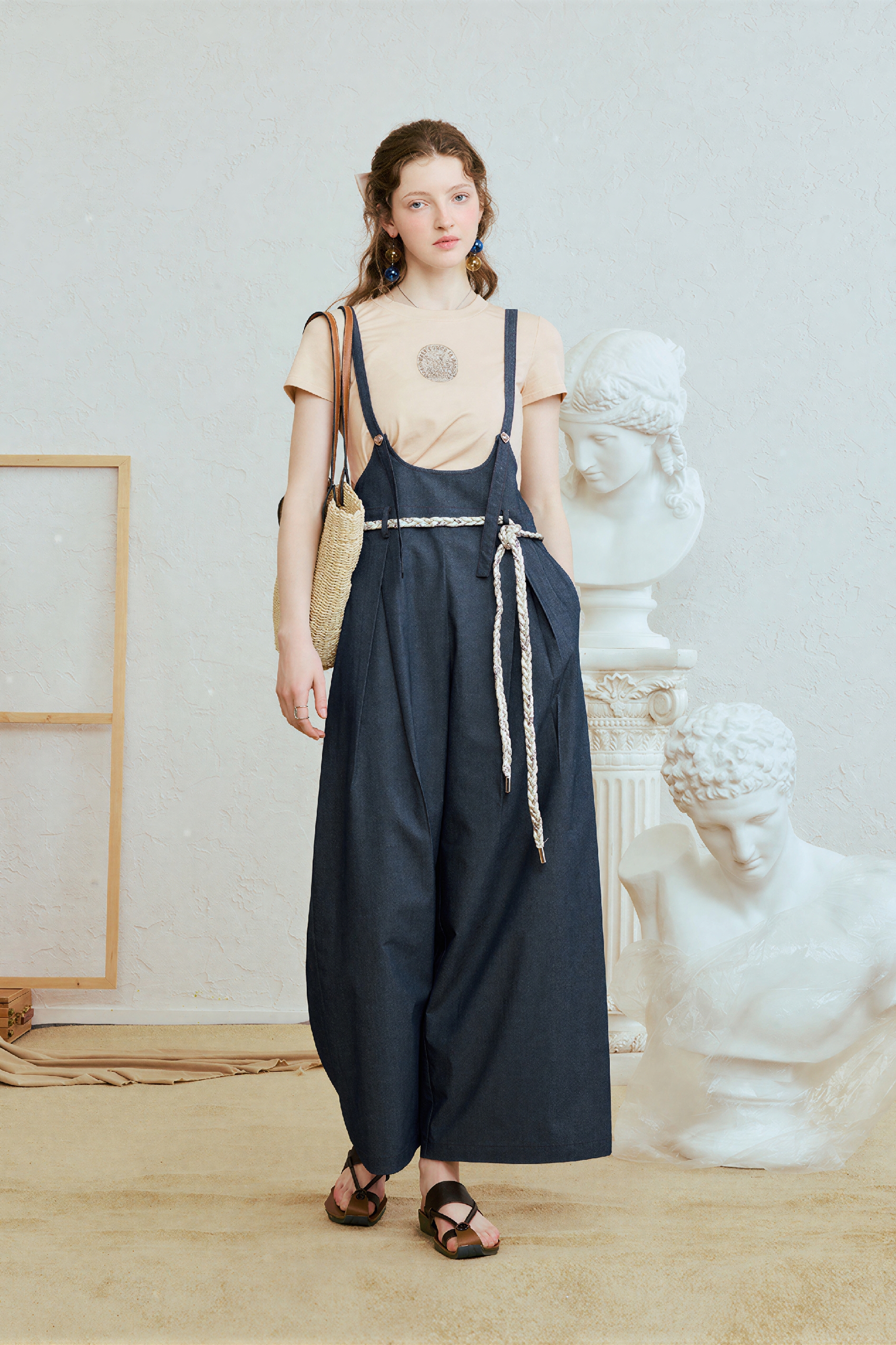 Asymmetric Structured Shoulder T-Shirt