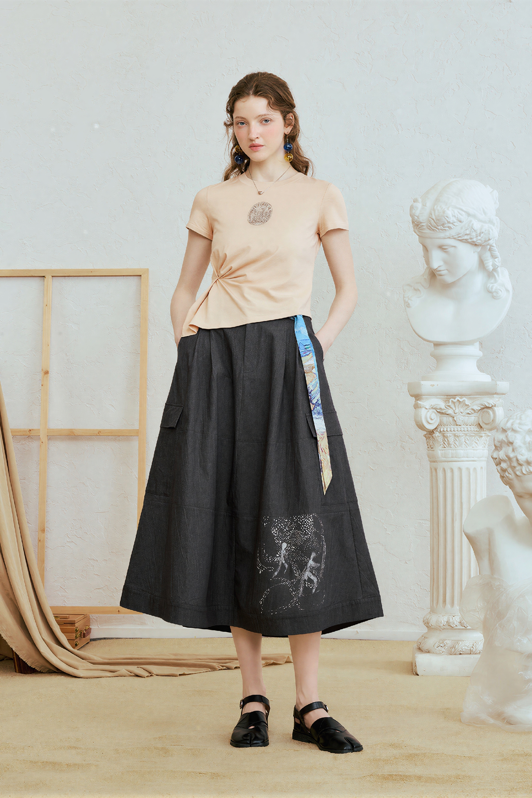 Asymmetric Structured Shoulder T-Shirt