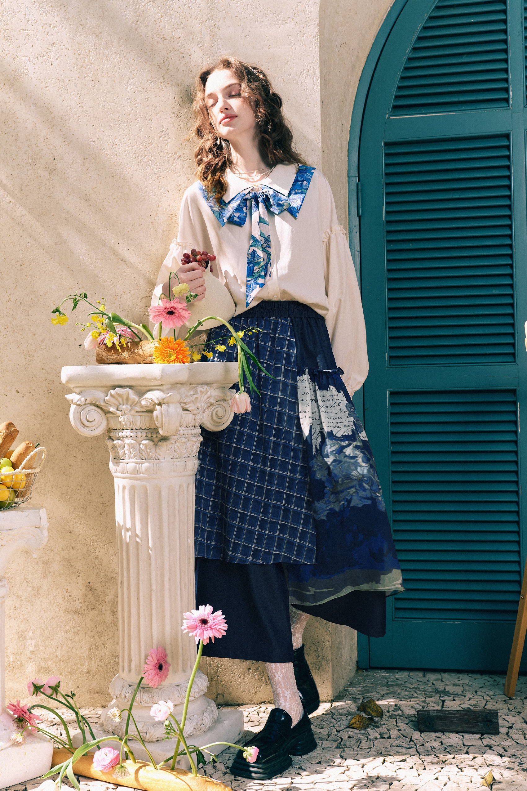 Blue High-Waisted Casual Pants