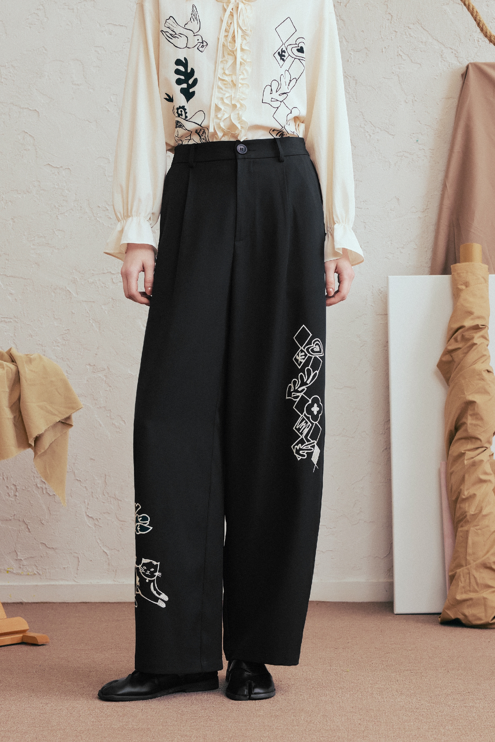 Blue Embroidered Casual Pants