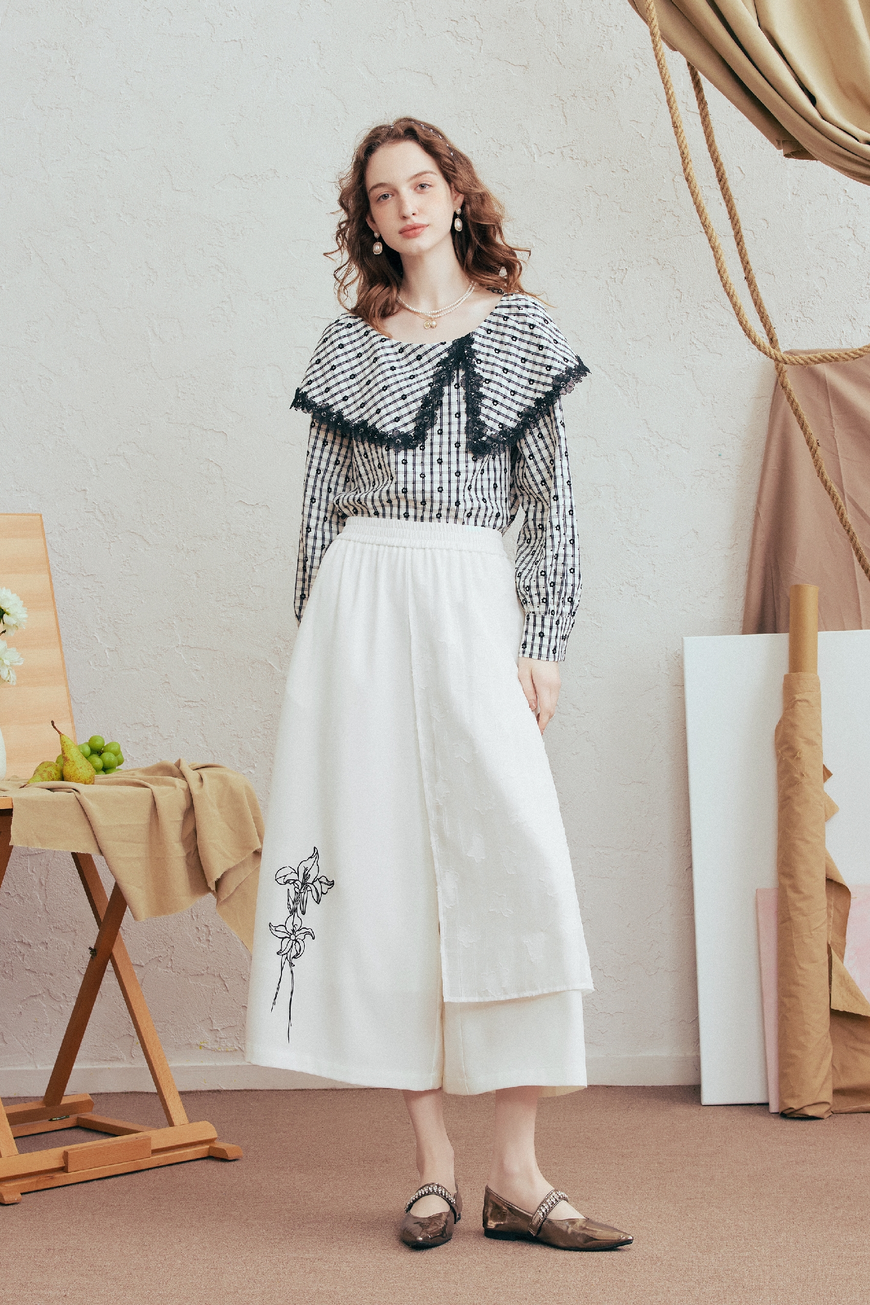 White Lace Casual Pants