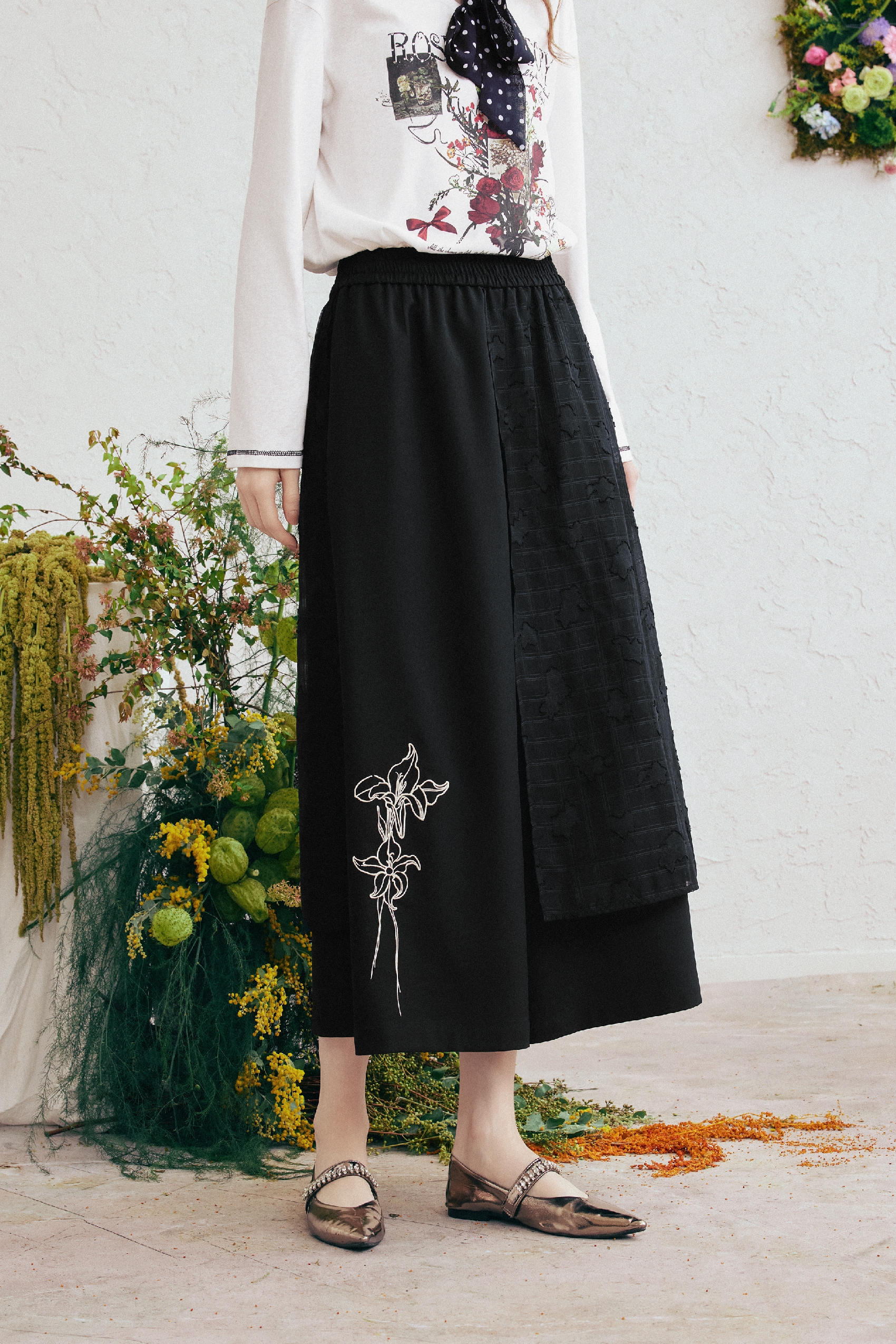 White Lace Casual Pants