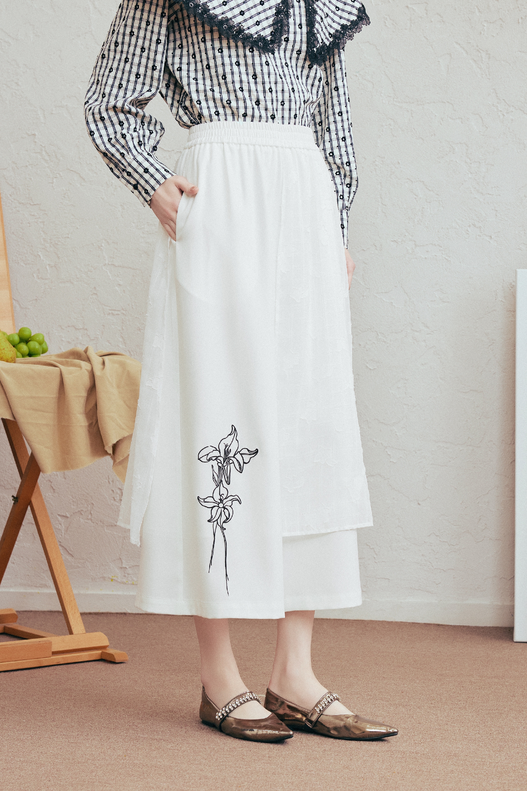 White Lace Casual Pants