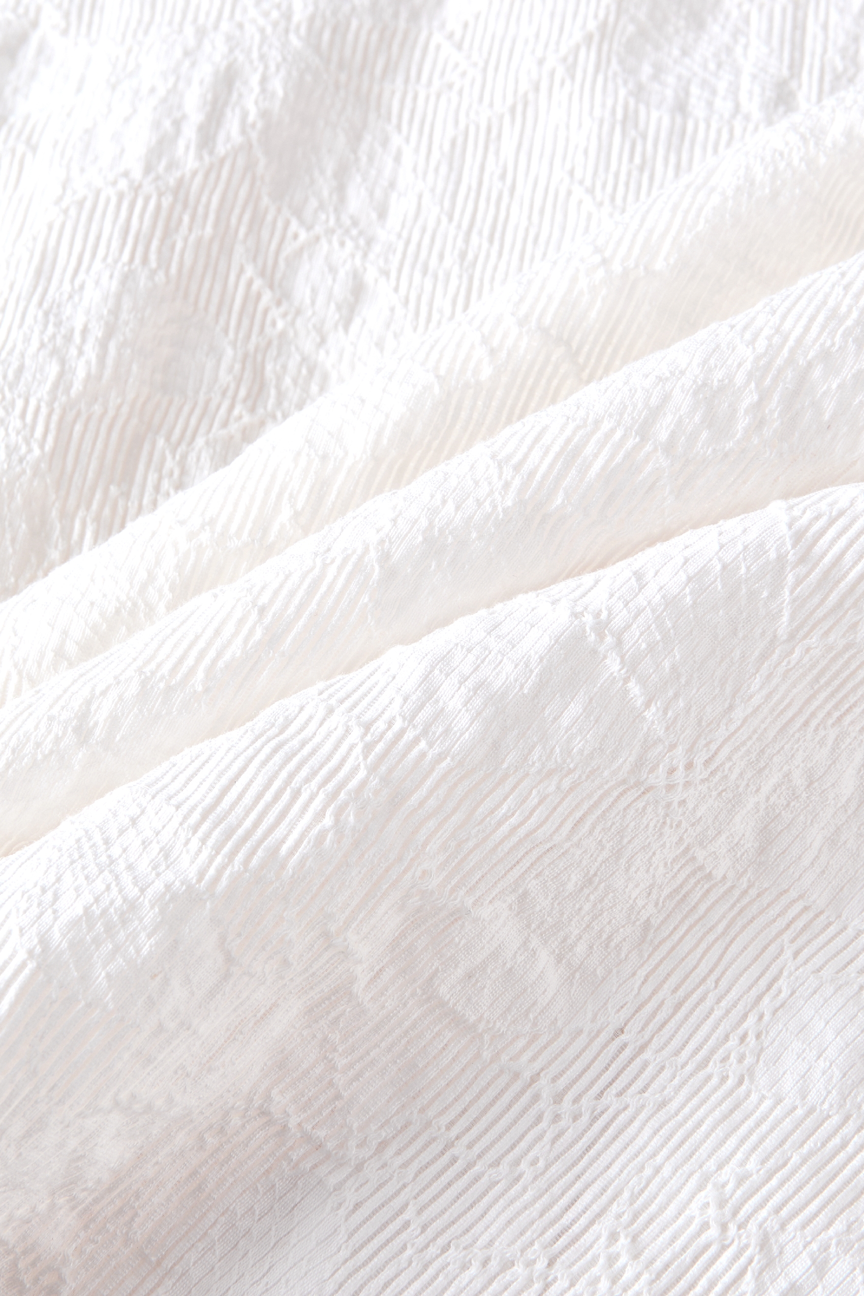 Lace Patchwork Puff-Sleeve Collared Top