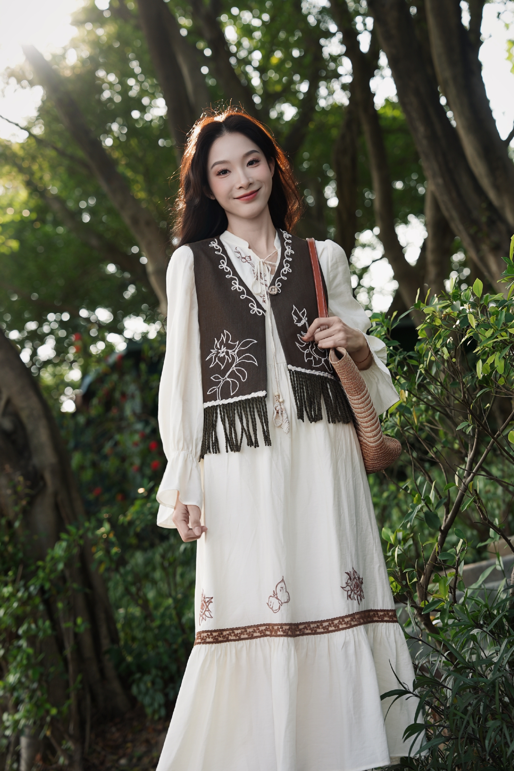 Cropped Fringe Vest-LYONSENS