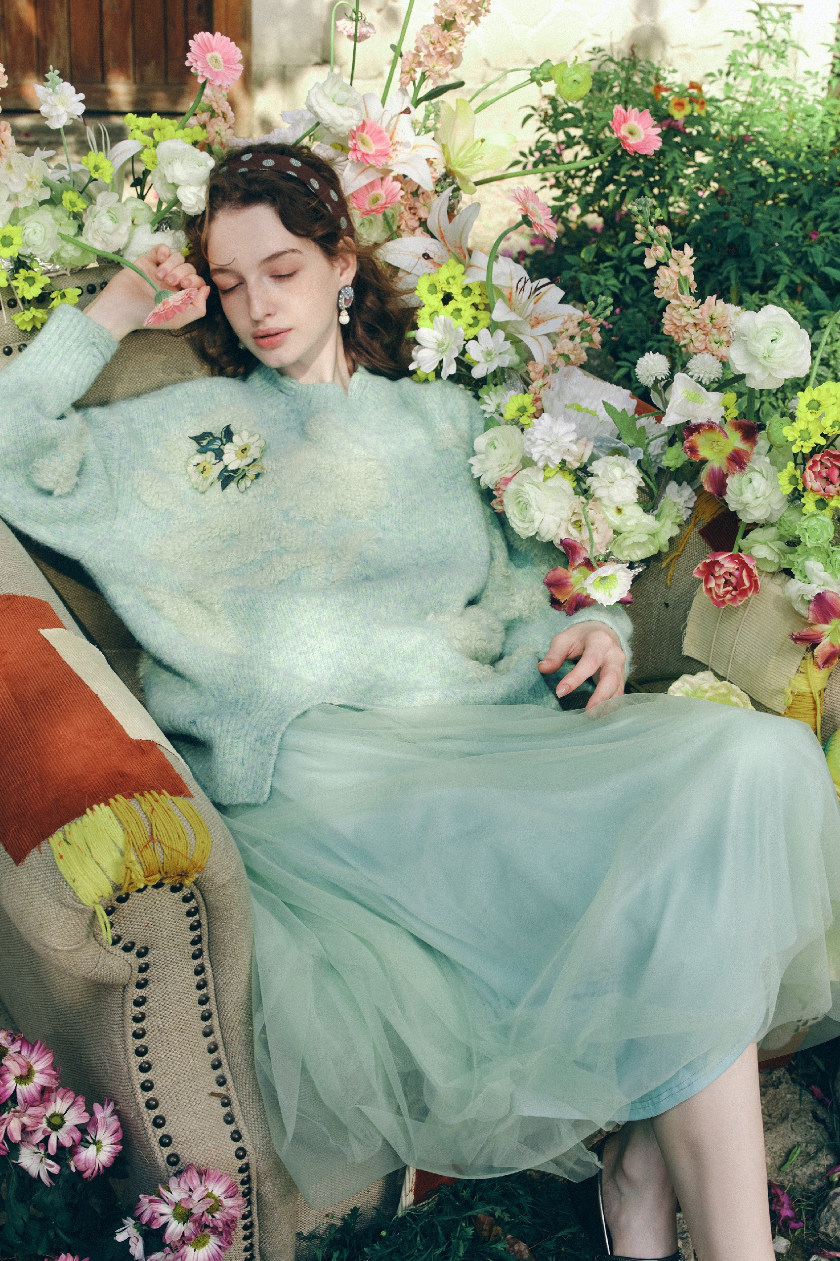 Relaxed-Style Versatile Sweater