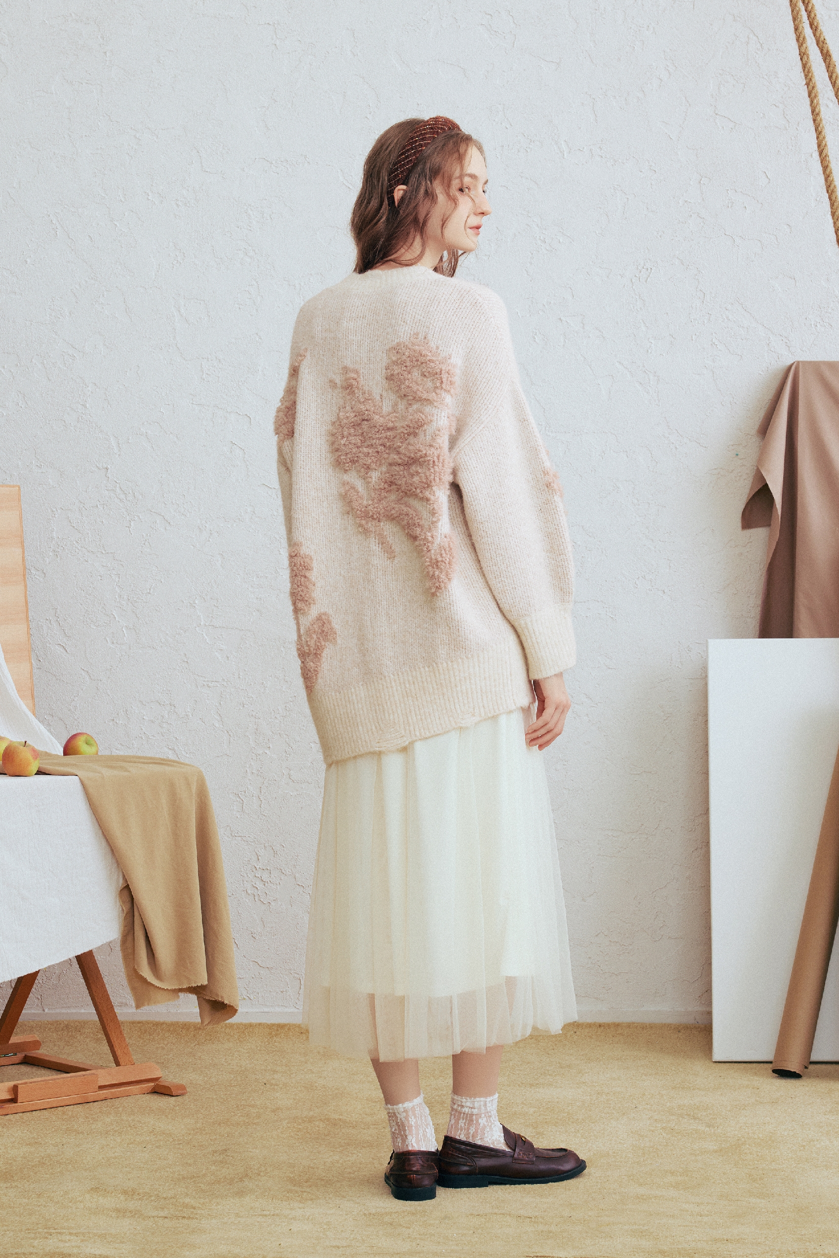 Relaxed-Style Versatile Sweater