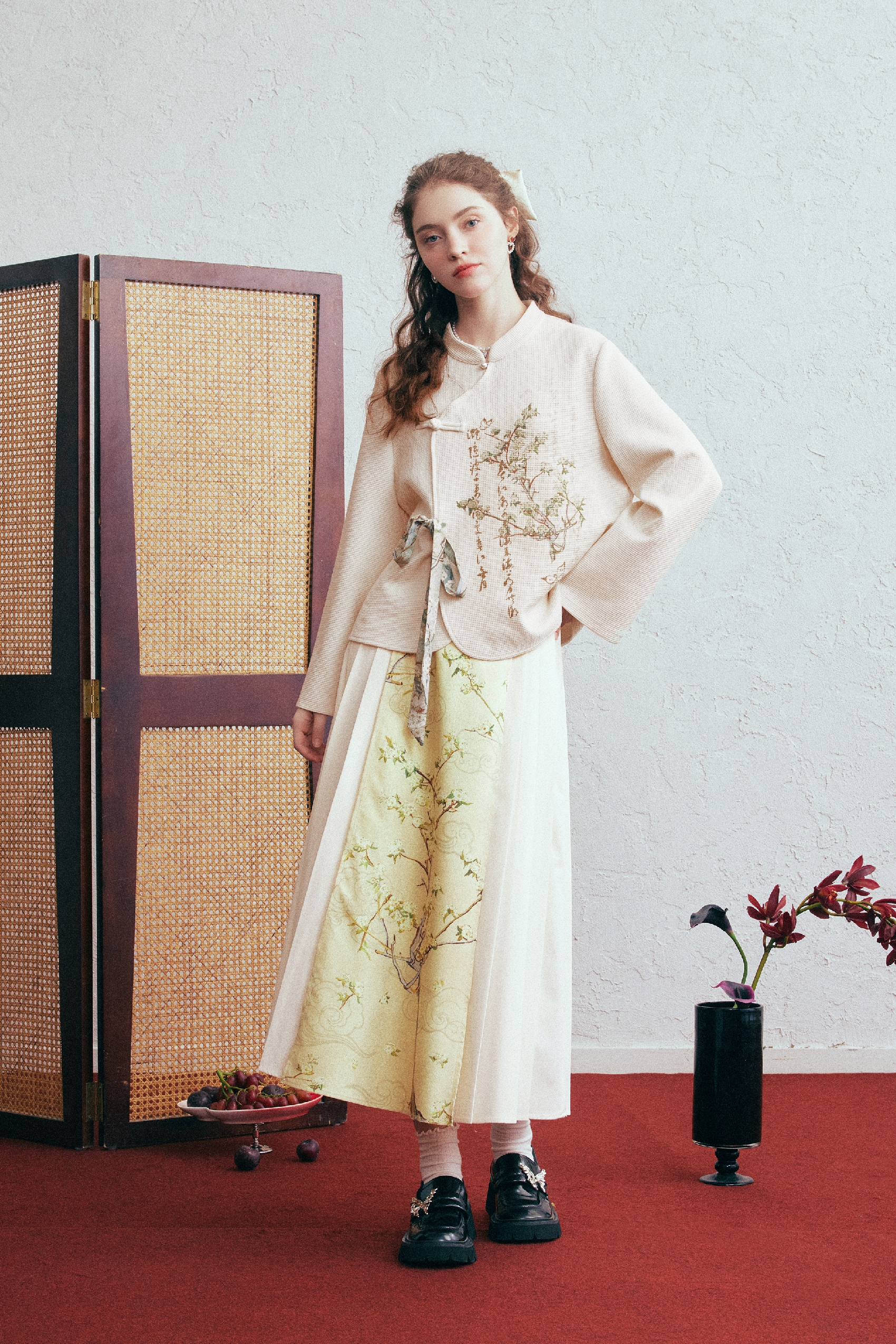 Modern Chinese-Style Frog-Button Cardigan