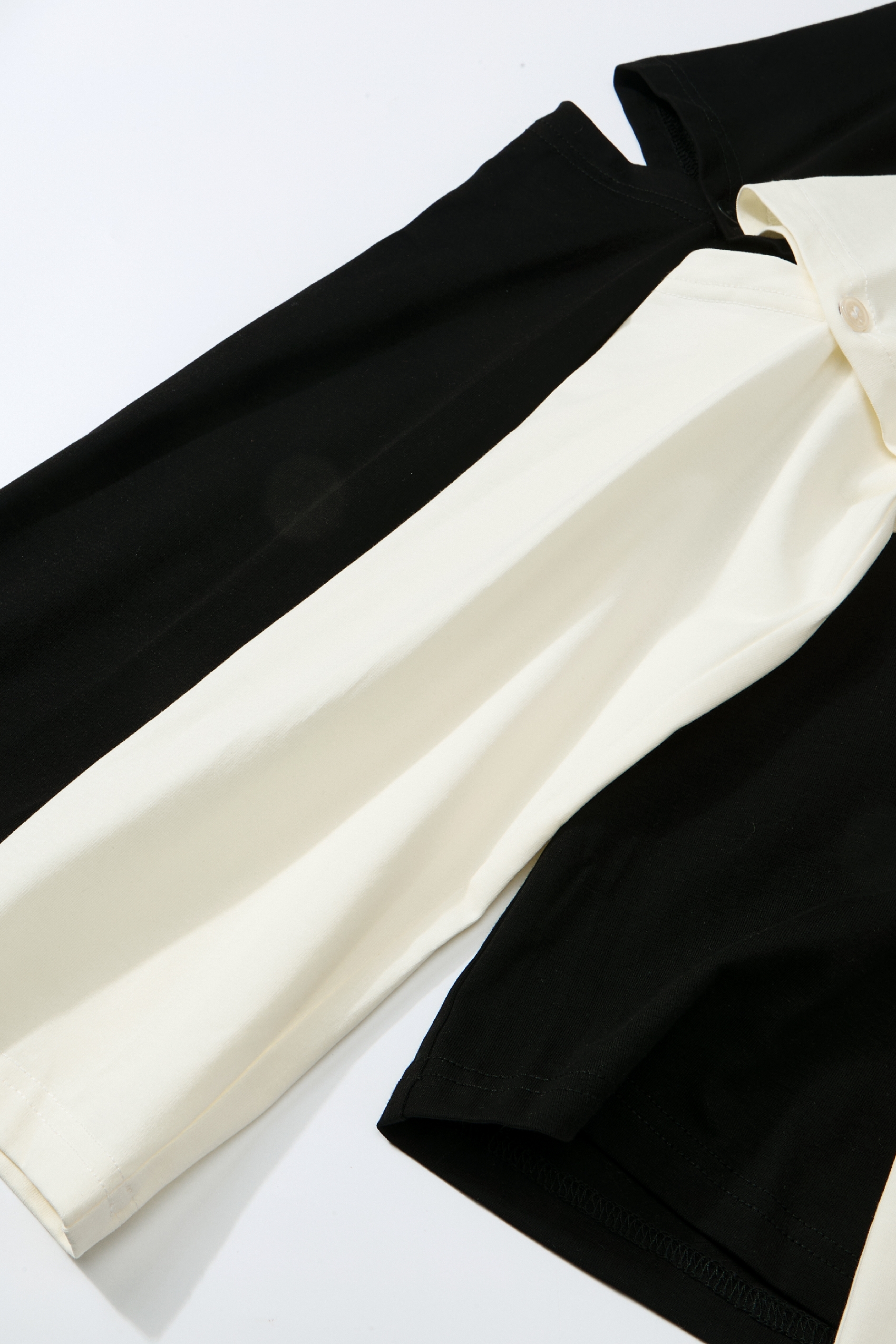 Loose-Fit Printed Long Sleeve T-Shirt