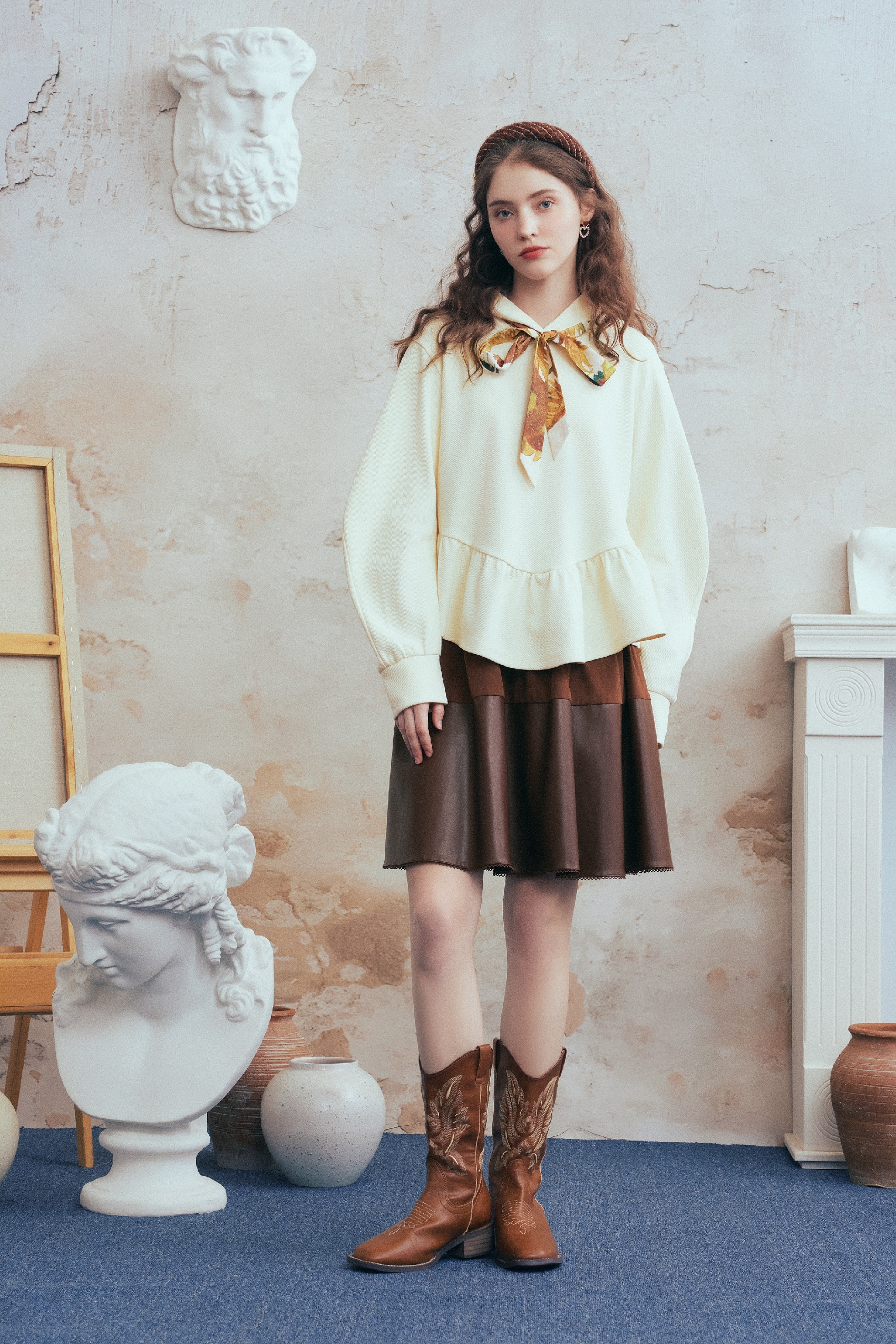 Printed Tie-Detail Hooded Sweatshirt