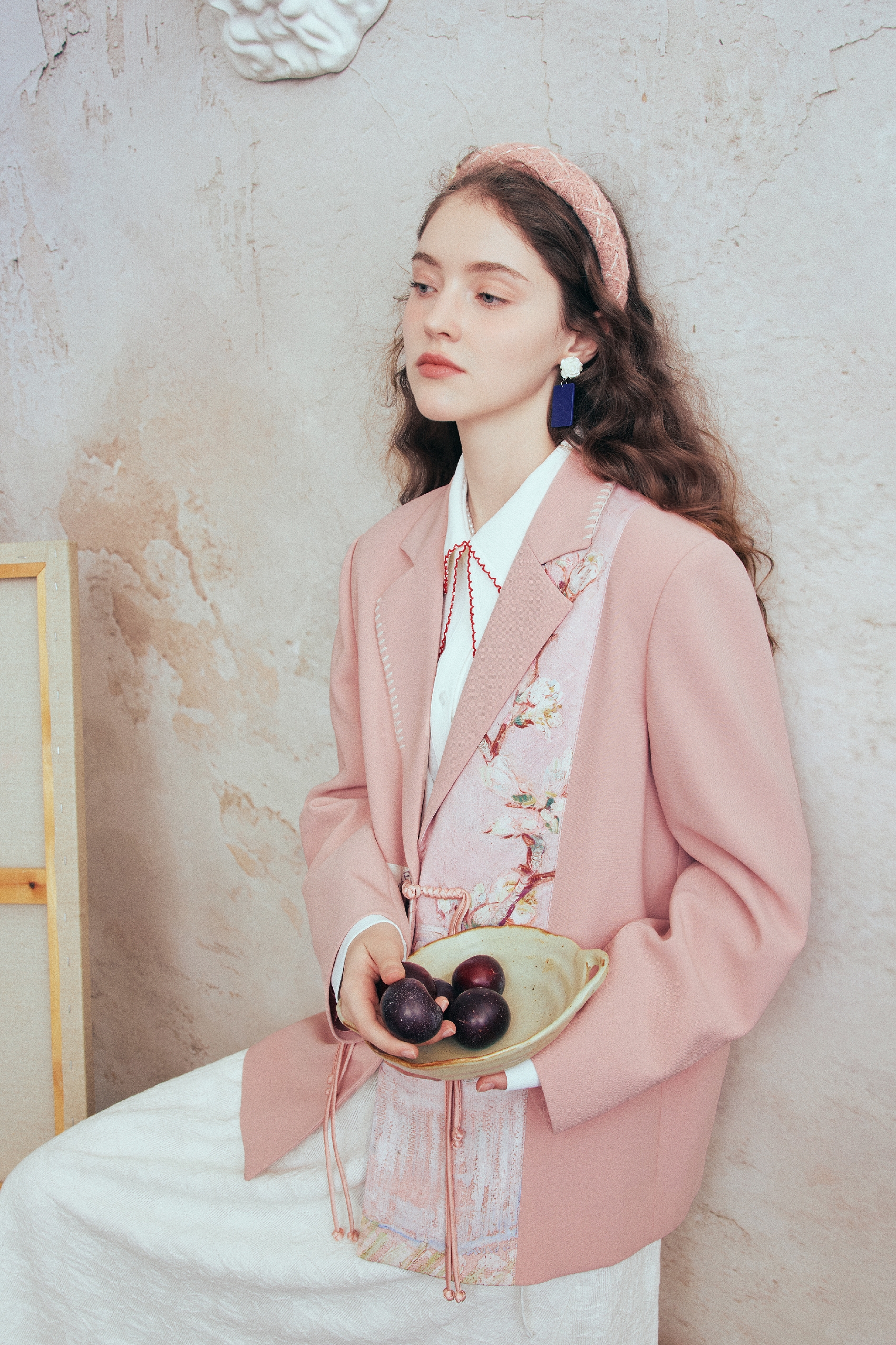 Modern Chinese-Style Frog-Button Blazer