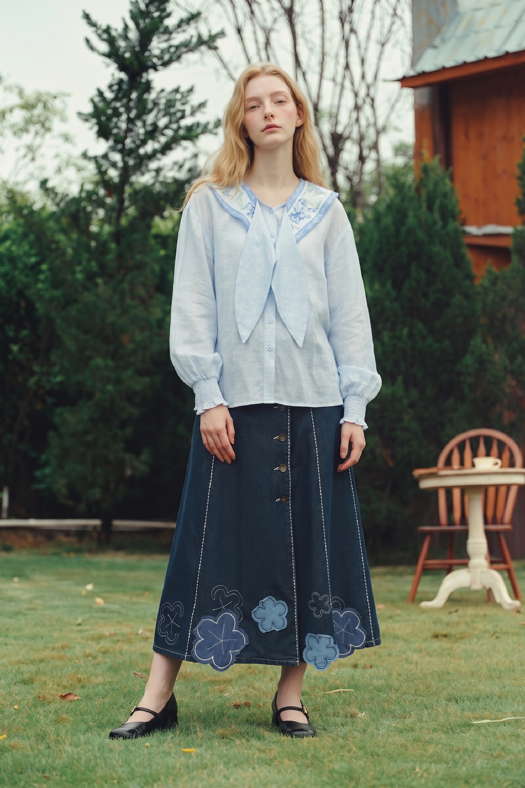 Long‑sleeve Shirt with Scarf Bow Decoration-LYONSENS