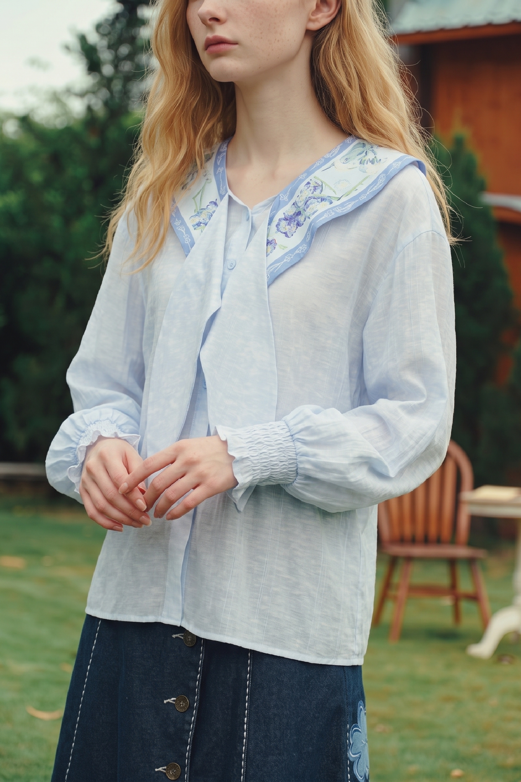 Long‑sleeve Shirt with Scarf Bow Decoration-LYONSENS