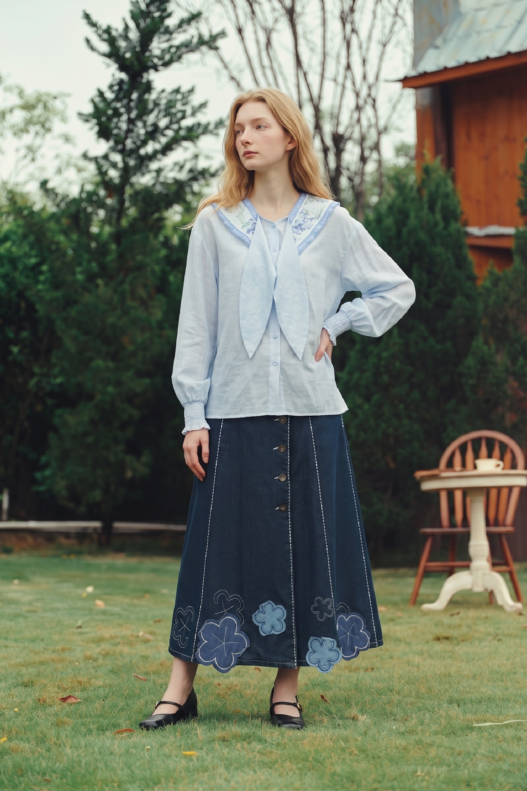 Long‑sleeve Shirt with Scarf Bow Decoration-LYONSENS