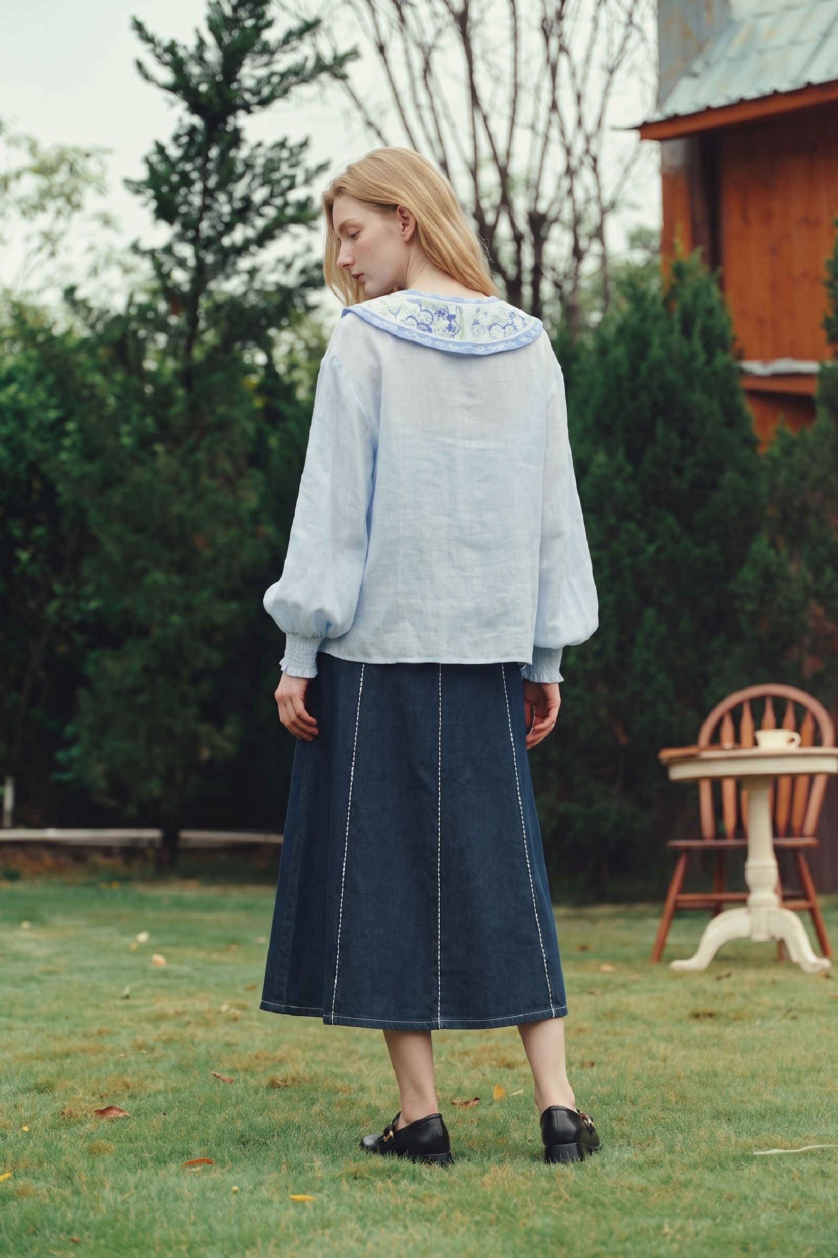 Long‑sleeve Shirt with Scarf Bow Decoration-LYONSENS