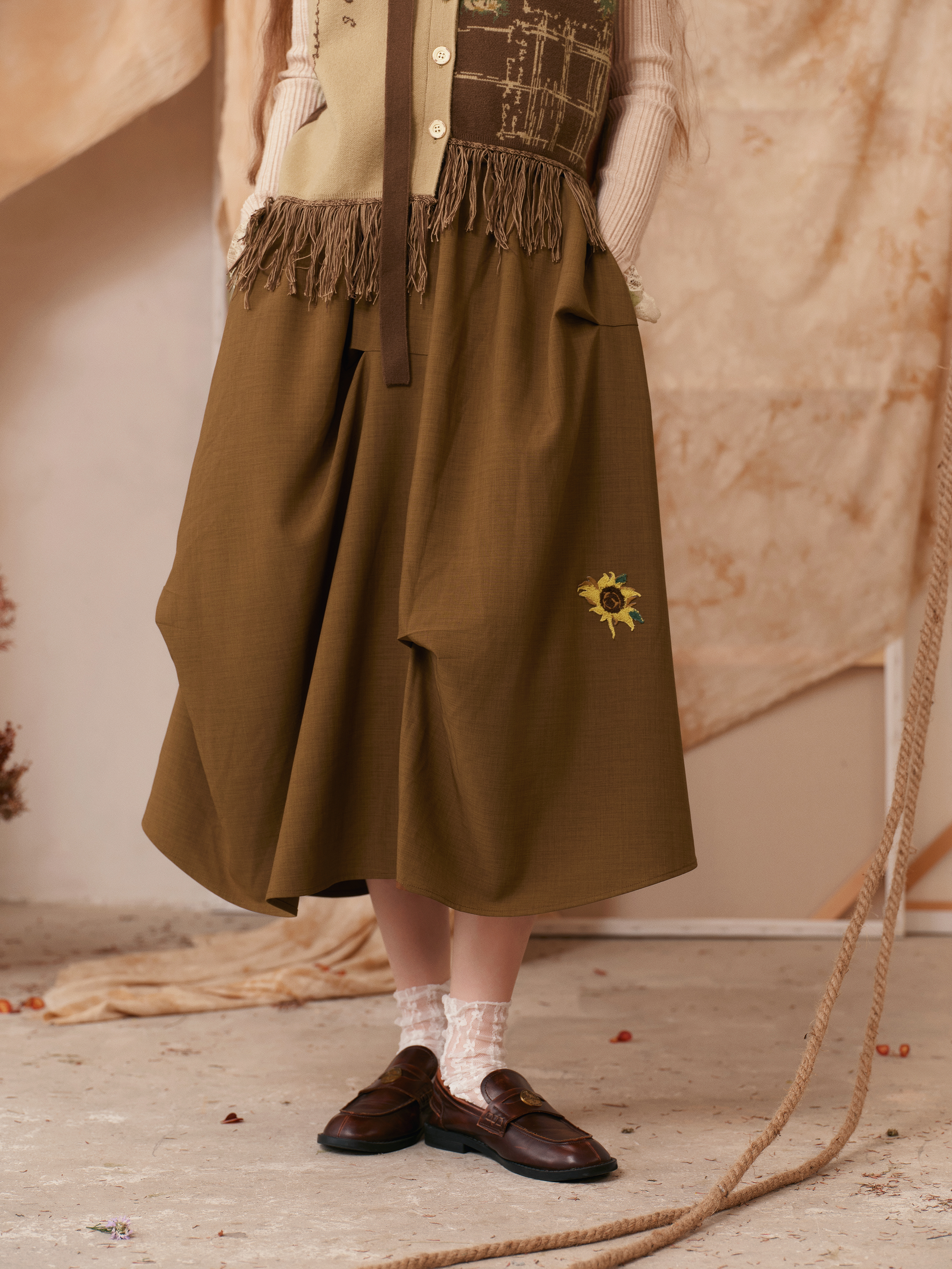 Brown Floral Tulip Wide-Hem Skirt